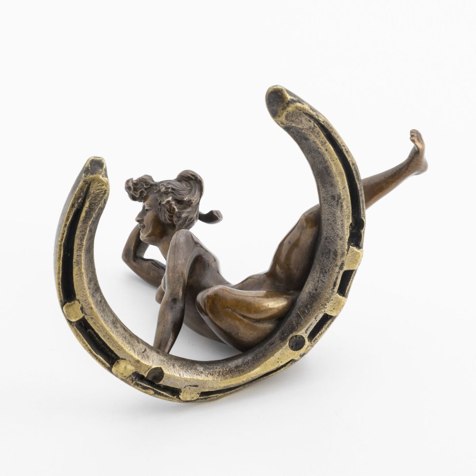 Статуэтка "Фортуна" (девушка на подкове), скульптор Georges Récipon / Жорж Ресипон 1860-1920 гг.