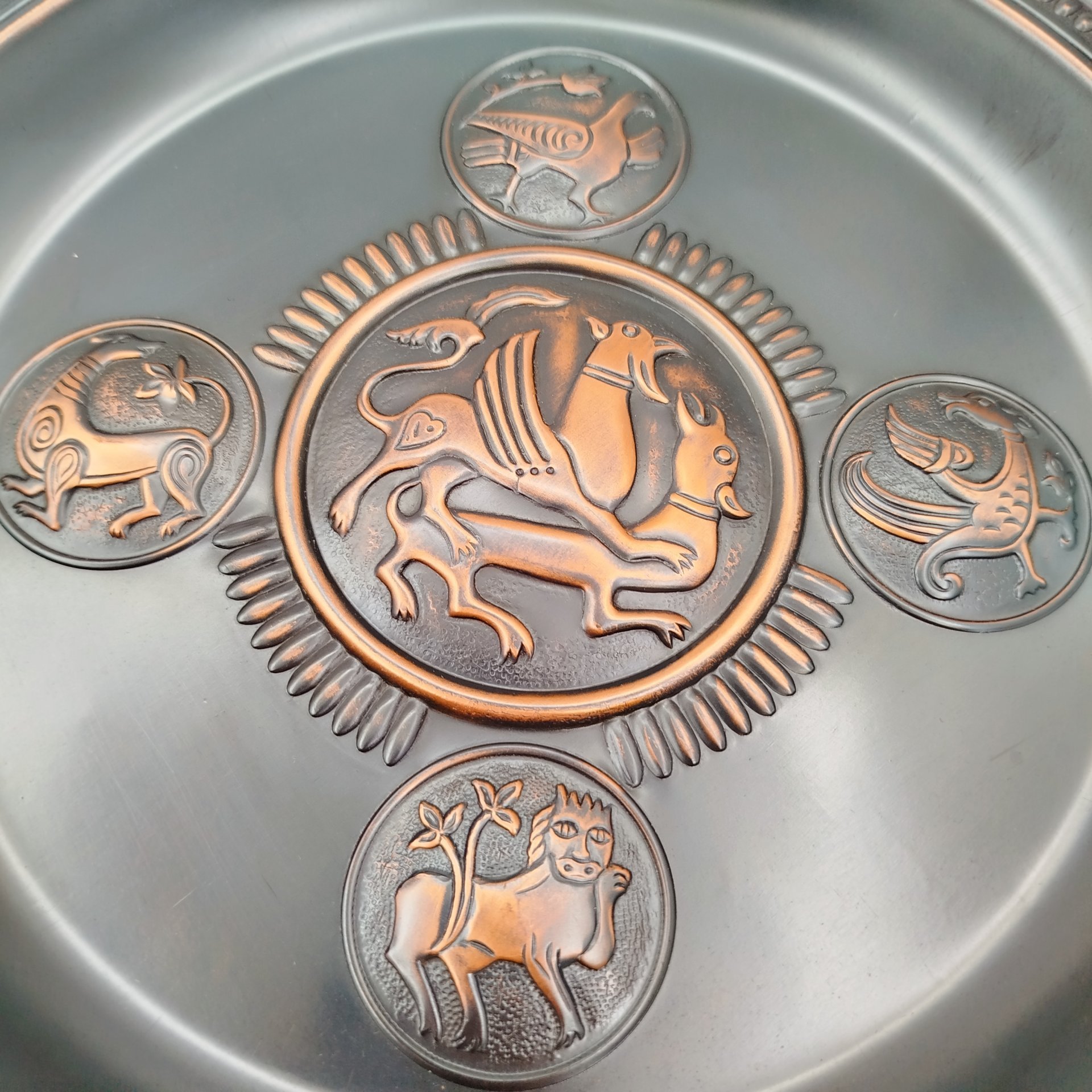 Тарелка настенная декоративная, медь, чернение, Кольчугинский завод цветных металлов, СССР, 1970-1990 гг.