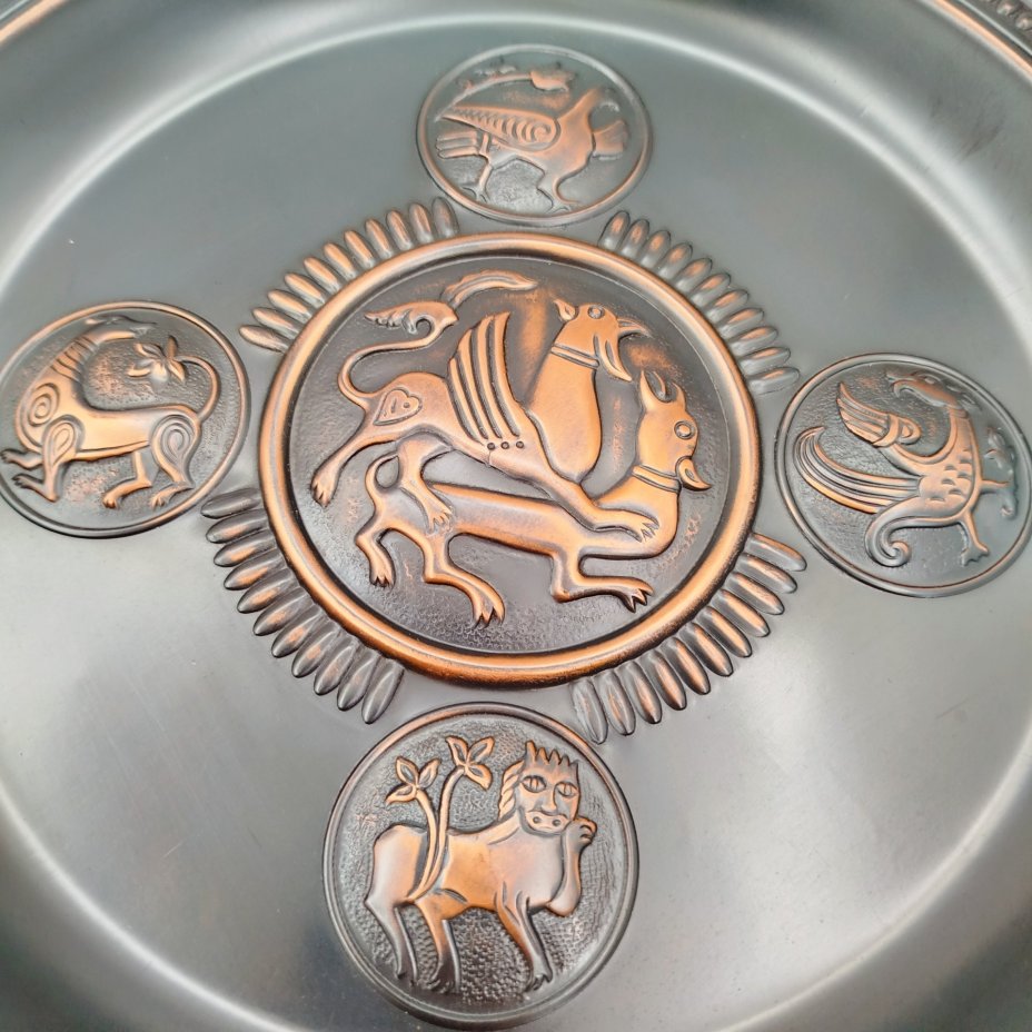 Тарелка настенная декоративная