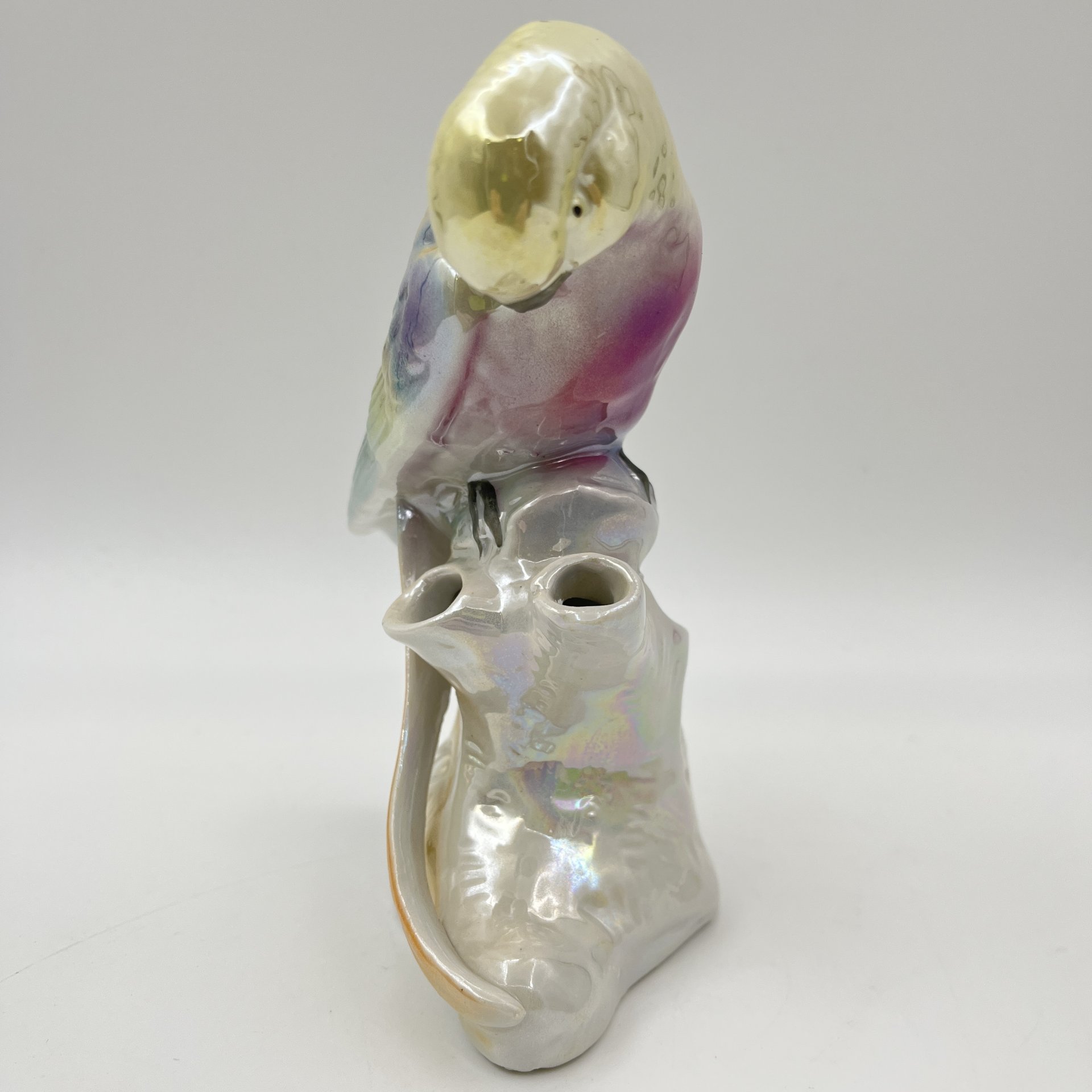 Статуэтка "Попугай на ветке"