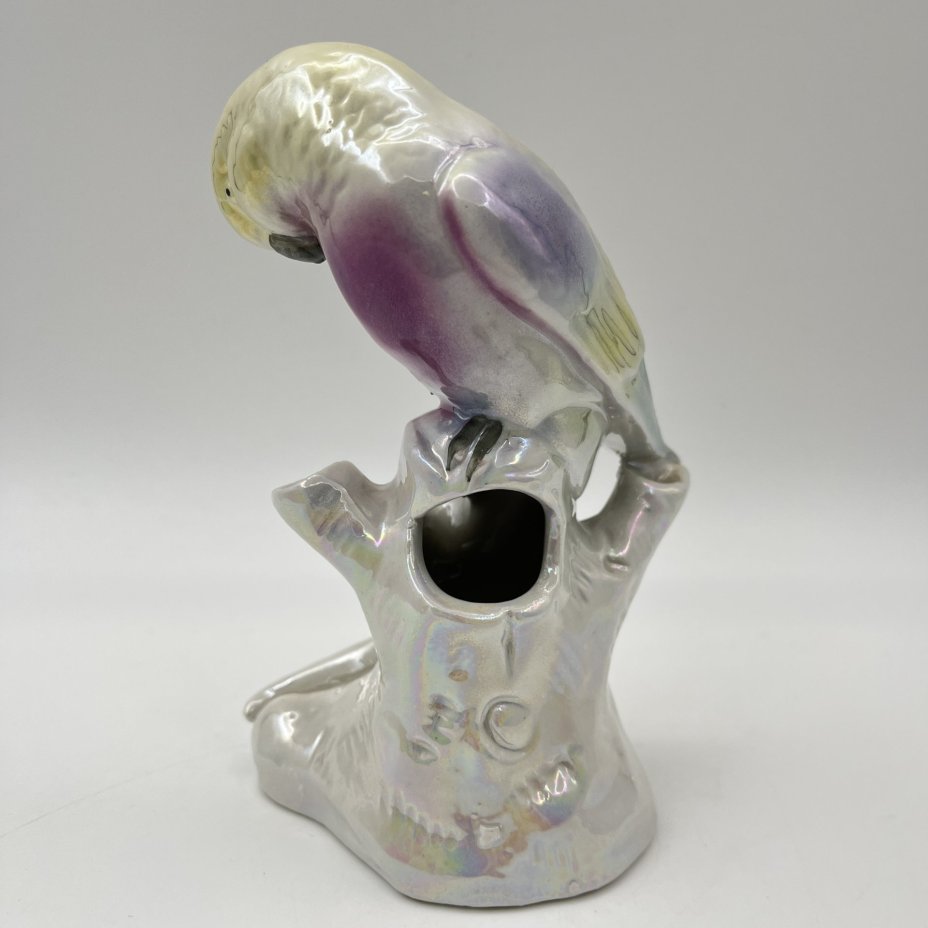 Статуэтка "Попугай на ветке"