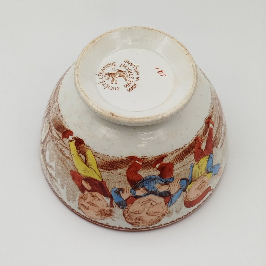 Салатник (пиала) с шуточным рисунком Societe Ceramique Maestricht