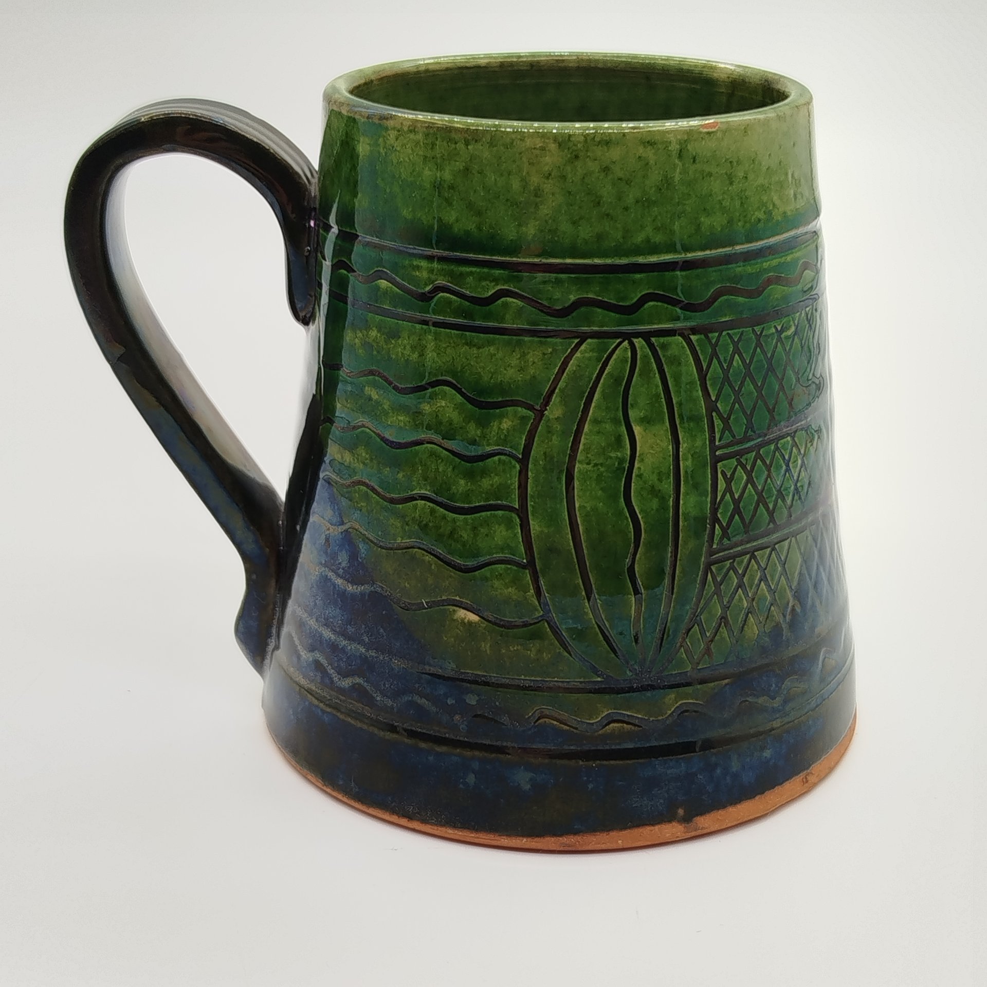 Кружка пивная зелёного цвета с рельефным растительным декором, керамика, глазурь, Европа, 1990-2010 гг.
