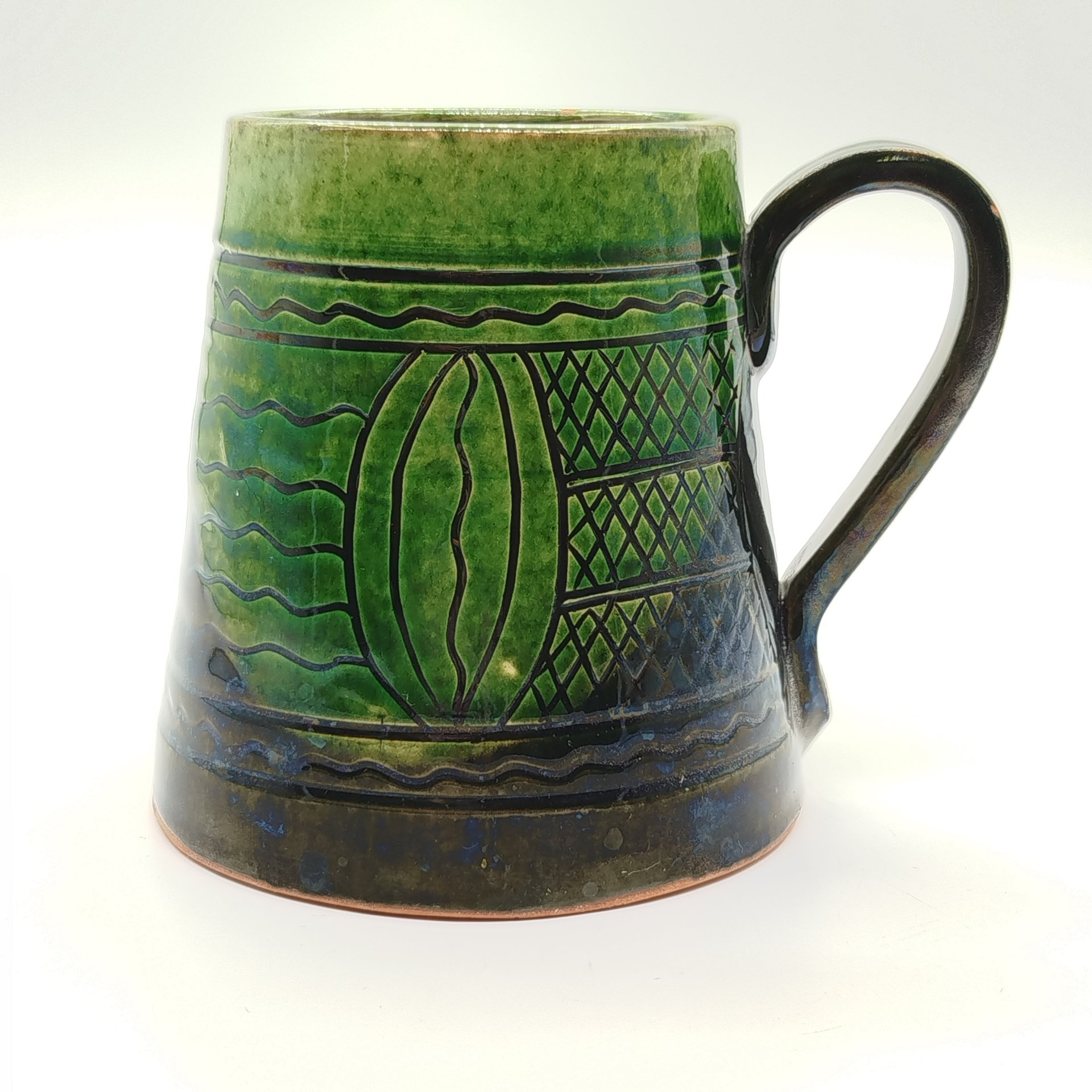 Кружка пивная зелёного цвета с рельефным растительным декором, керамика, глазурь, Европа, 1990-2010 гг.