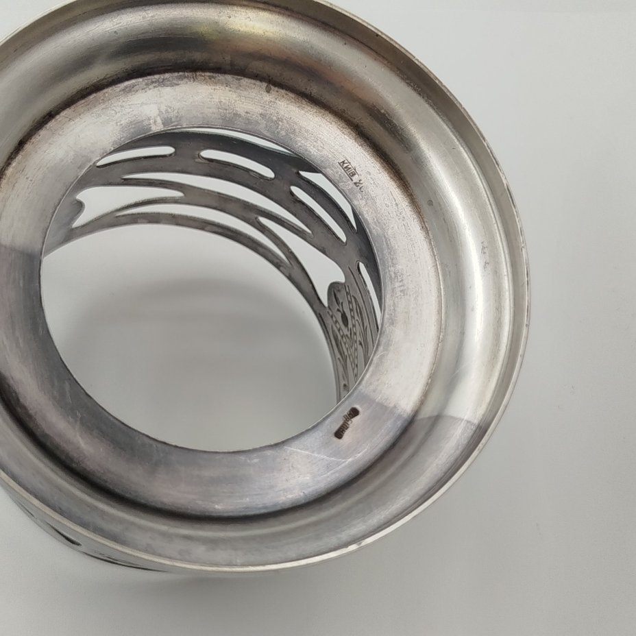 Подстаканник в стиле Модерн, мНЦ (медь-никель-цинк), Киевский завод столовых приборов и посуды им. Дзержинского (ЗiД, ЗиД), СССР, 1950-1962 гг.