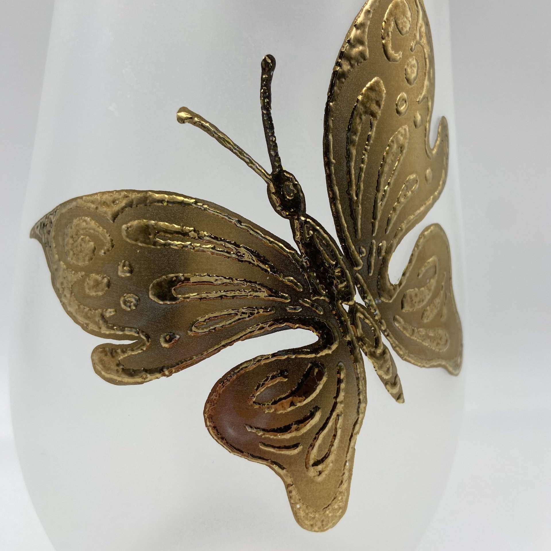 Ваза "Золотая бабочка", стекло, матирование, золочение, Чехия, 1995-2015 гг.