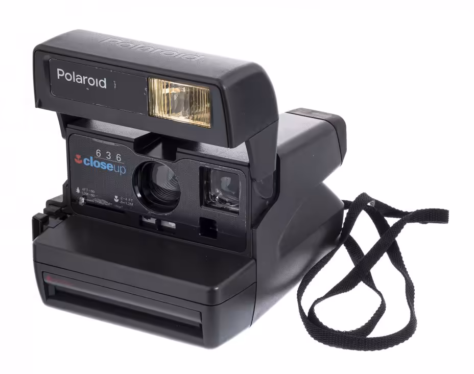 Фотоаппарат "Polaroid 636 Close Up" в оригинальной коробке с инструкцией, пластмасса, предприятие "Светозор", Россия, 1997 г., Polaroid