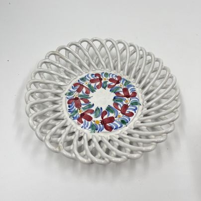 Конфетница с ажурным бортом и расписным декором, керамика, роспись, Европа, 2000 г.
