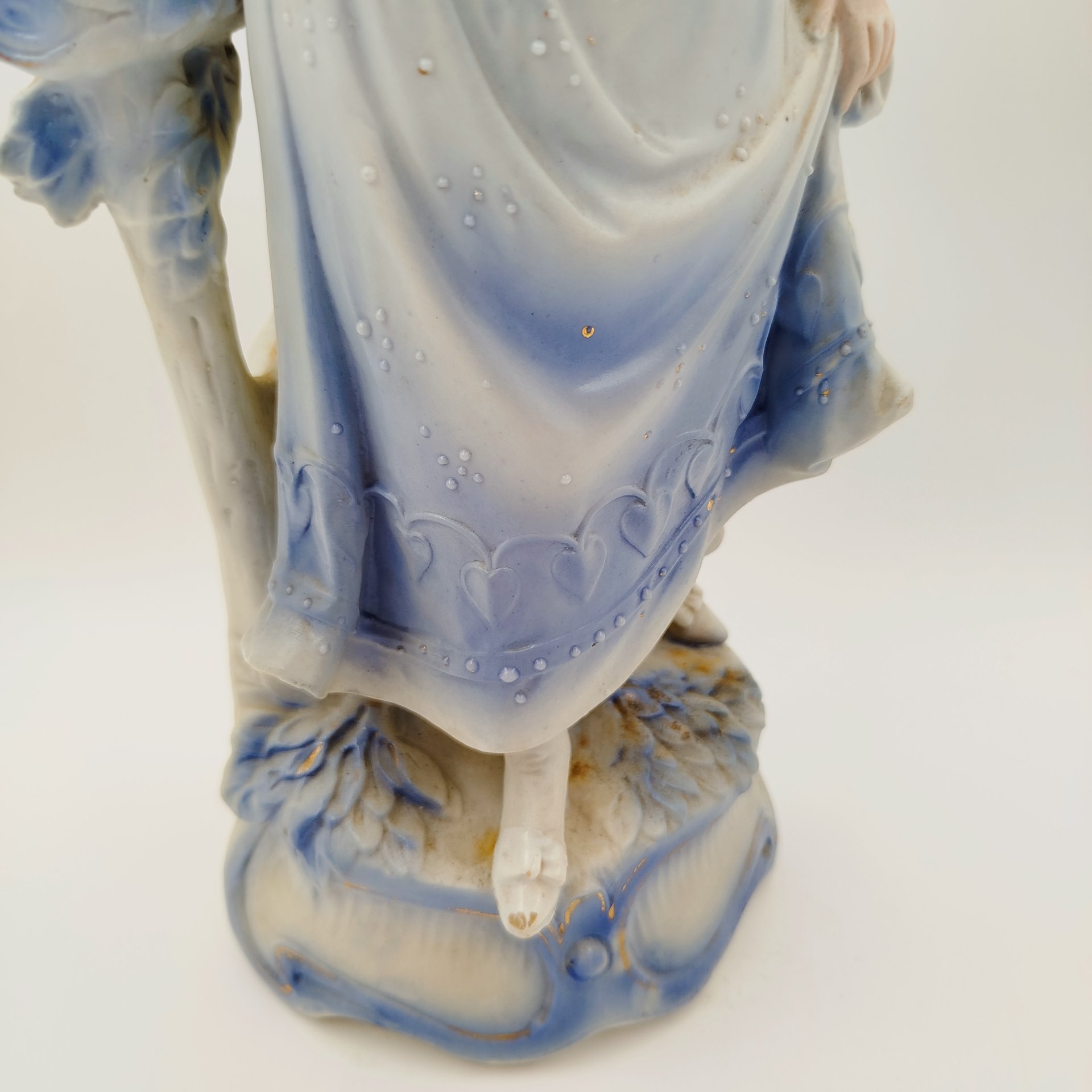 Статуэтка "Девушка с веером", фарфор, роспись, Западная Европа, 1930-1950 гг.