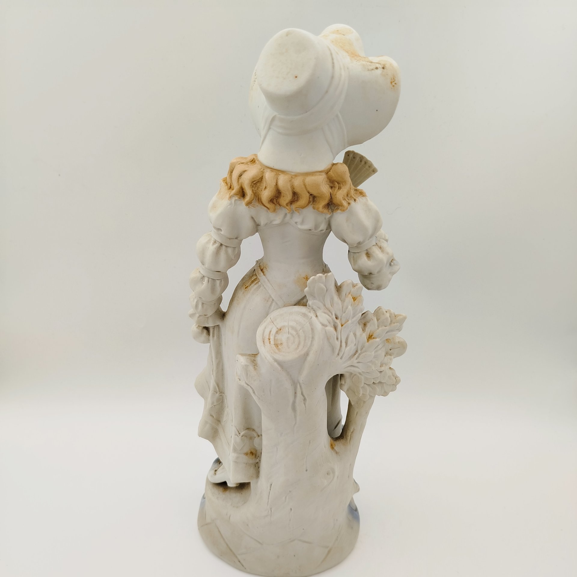 Статуэтка "Девушка с веером", фарфор, роспись, Западная Европа, 1930-1950 гг.