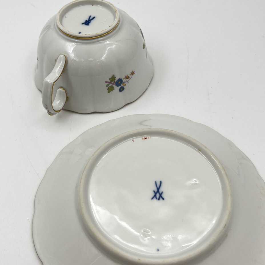 Пара чайная "Butterfly" (Бабочка), фарфор, роспись, золочение, Meissen (Мейсенский фарфор), Германия, 1950-1970 гг.