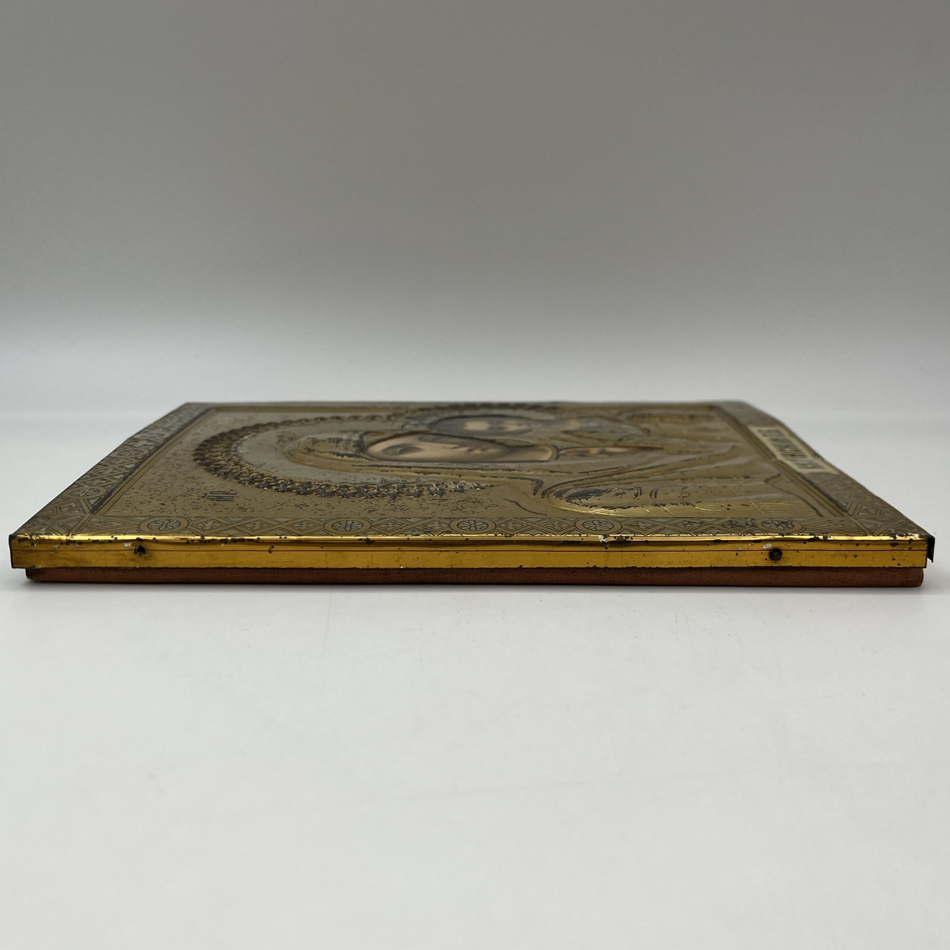 Икона "Образ Богородицы Казанской", металл, хромолитография, Фабрика «Жако и Бонакер», Российская империя, 1895-1915 гг.