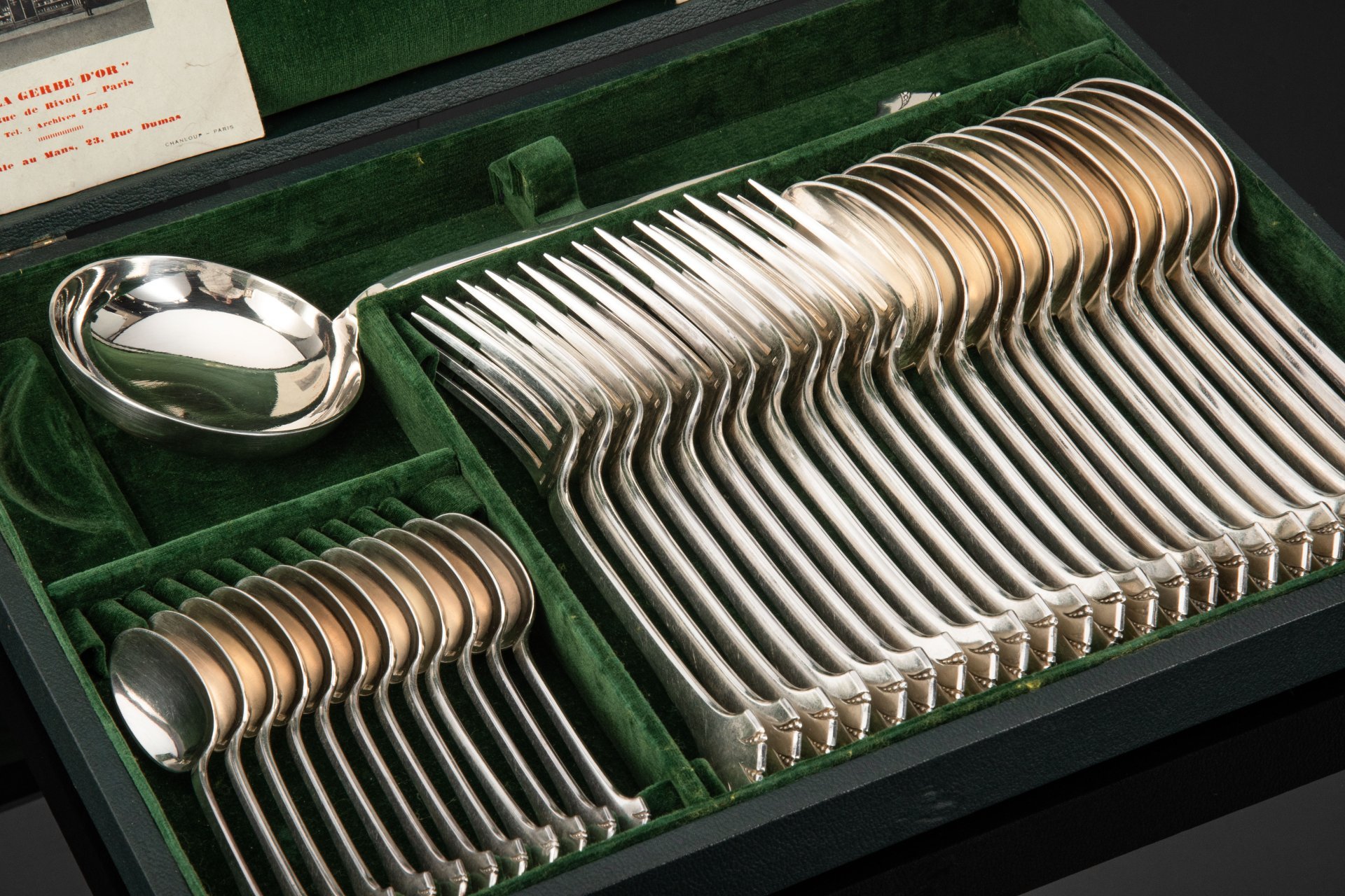 Набор столовых приборов на 12 персон в футляре (37 предметов), фирма "A La Gerbe D'or ", металл, серебрение, фанера, Франция, 1950-1970 гг.