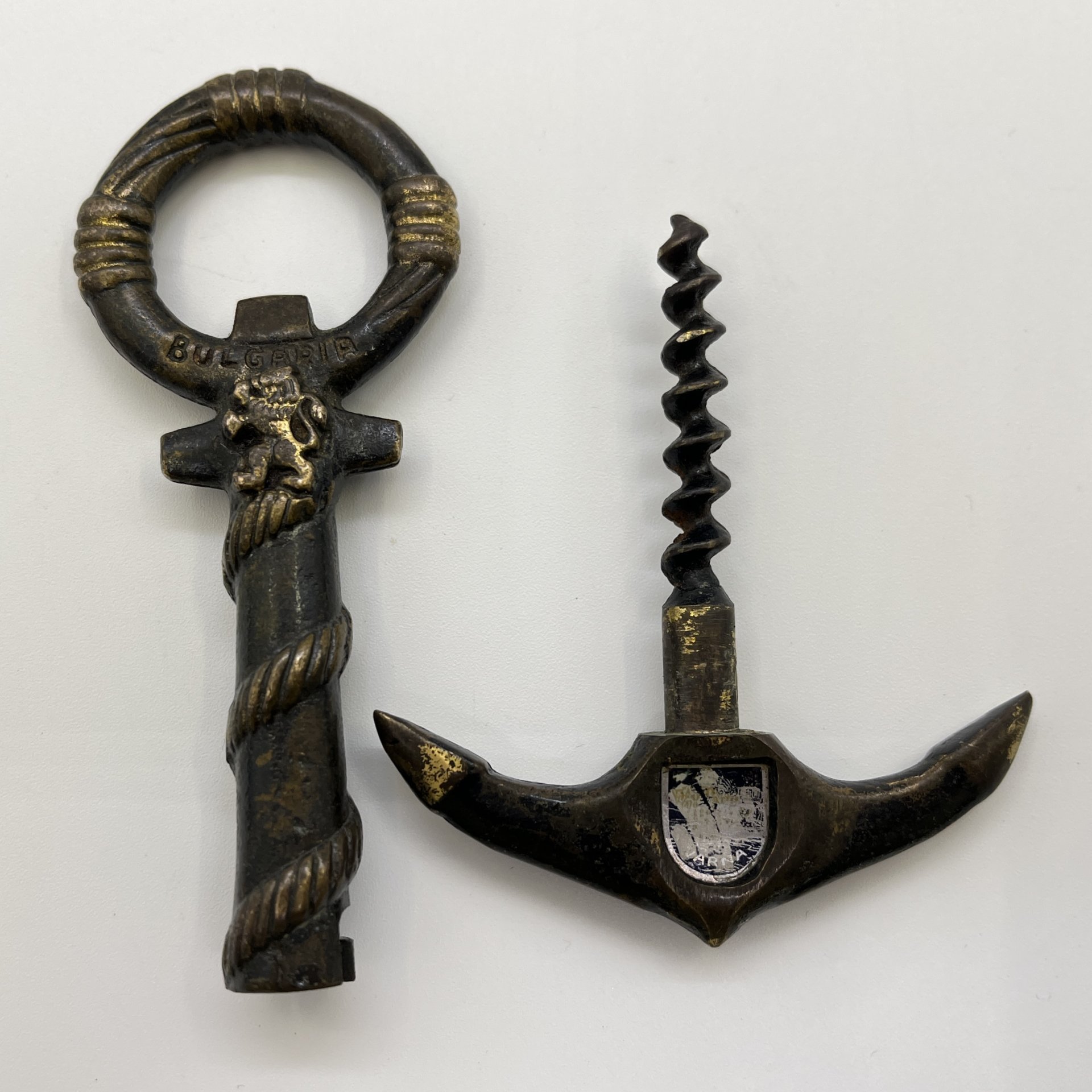 Штопор в виде якоря "Bulgaria"