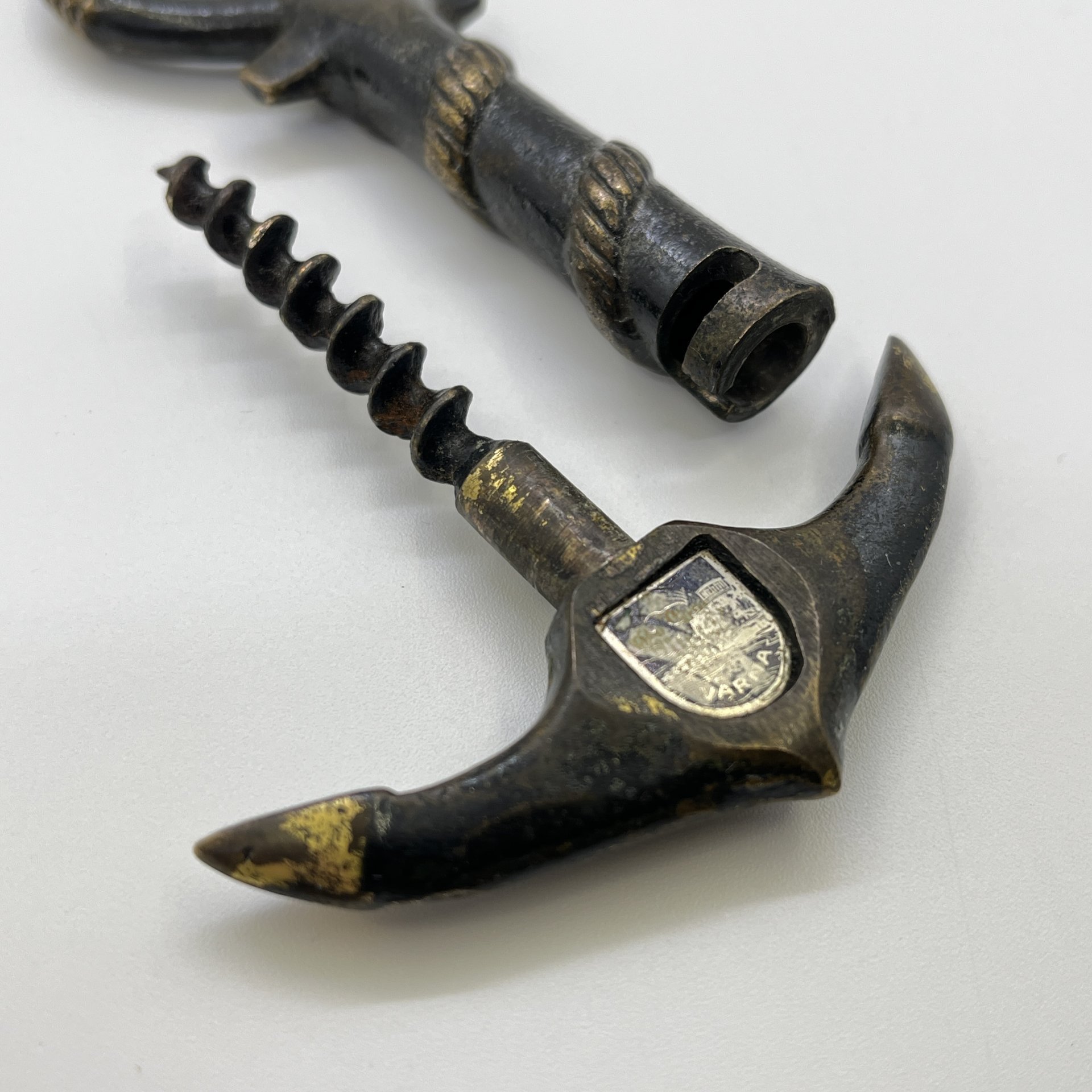 Штопор в виде якоря "Bulgaria"