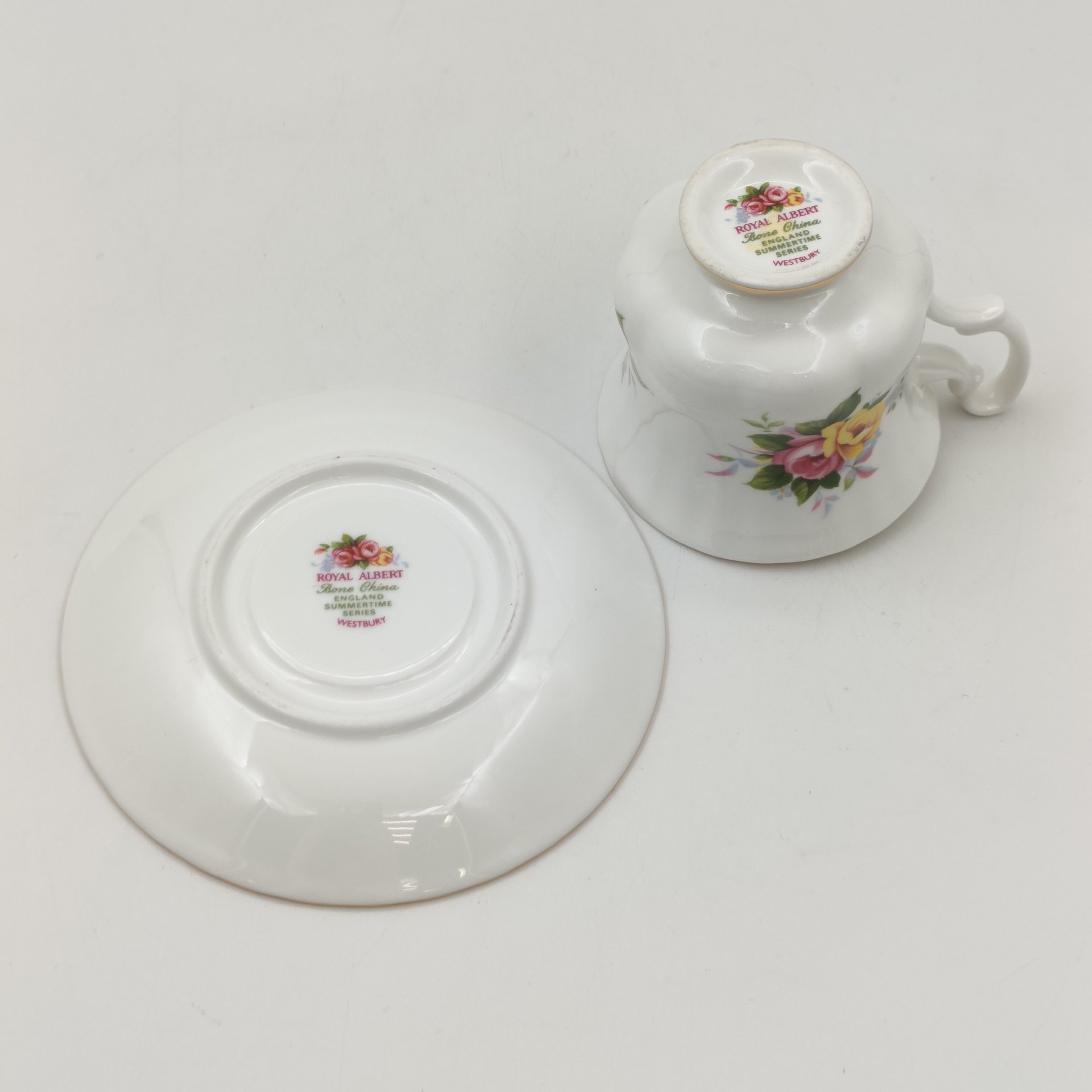 Кофейная пара с ярким цветочным декором  Westbury (Summertime series), Royal Albert