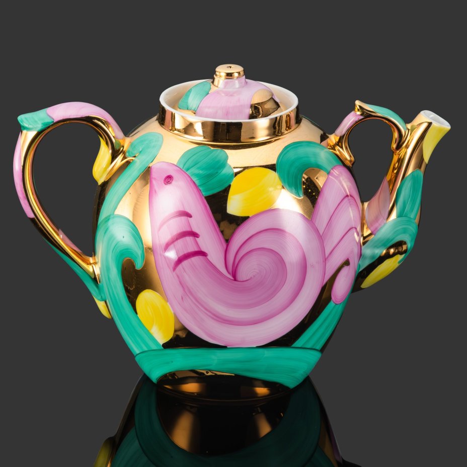 Чайник доливной «Розовая птица», автор П.В. Леонов, фарфор, роспись, золочение, Дулевский фарфоровый завод (Дулёво), СССР, 1968-1991 гг.