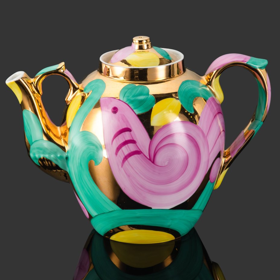 Чайник доливной «Розовая птица», автор П.В. Леонов, фарфор, роспись, золочение, Дулевский фарфоровый завод (Дулёво), СССР, 1968-1991 гг.