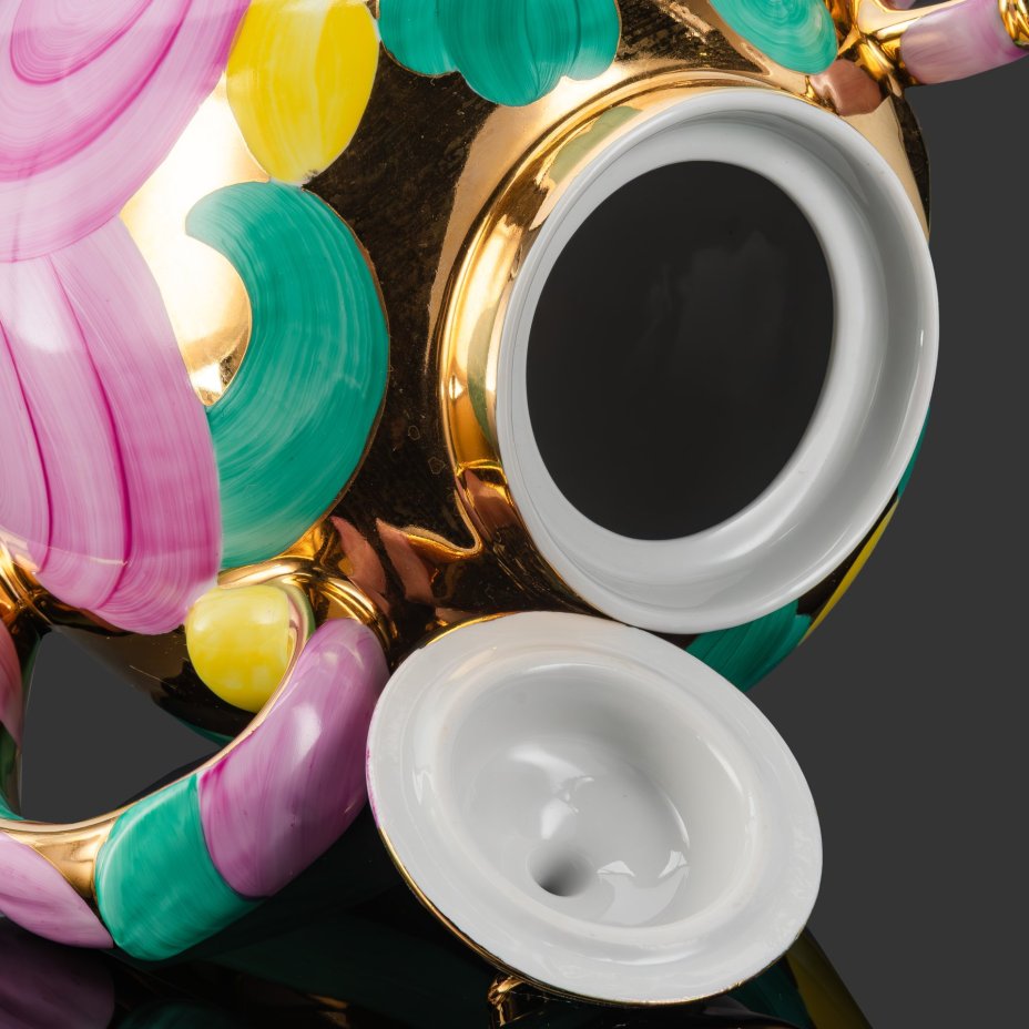 Чайник доливной «Розовая птица», автор П.В. Леонов, фарфор, роспись, золочение, Дулевский фарфоровый завод (Дулёво), СССР, 1968-1991 гг.