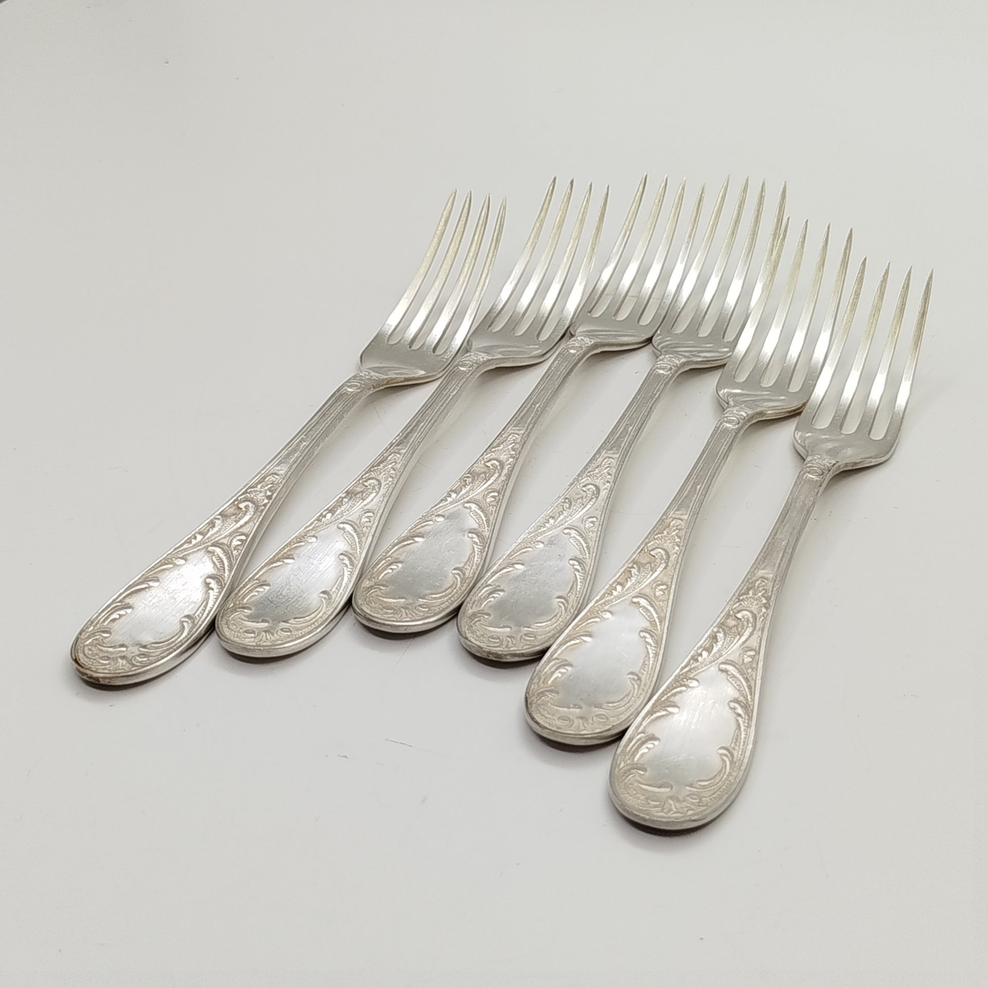 Набор из 6-ти вилок с растительным декором