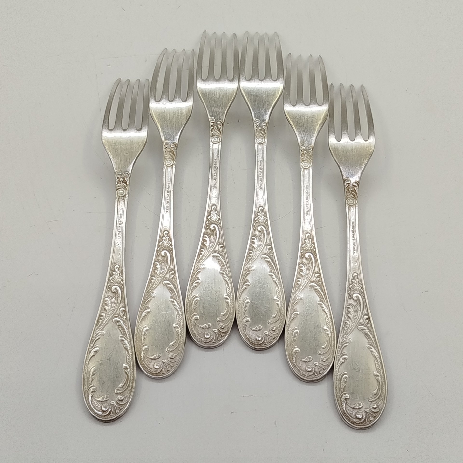 Набор из 6-ти вилок с растительным декором