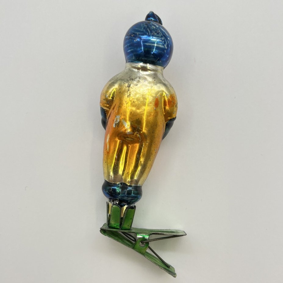 Ёлочная игрушка на прищепке "Космонавт", стекло, краска, металл, СССР, 1950-1970 гг.