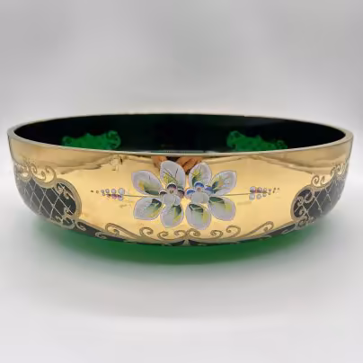 Фруктовница зеленого оттенка, украшенная растительным декором, Bohemia Crystal (Bohemia Glass)
