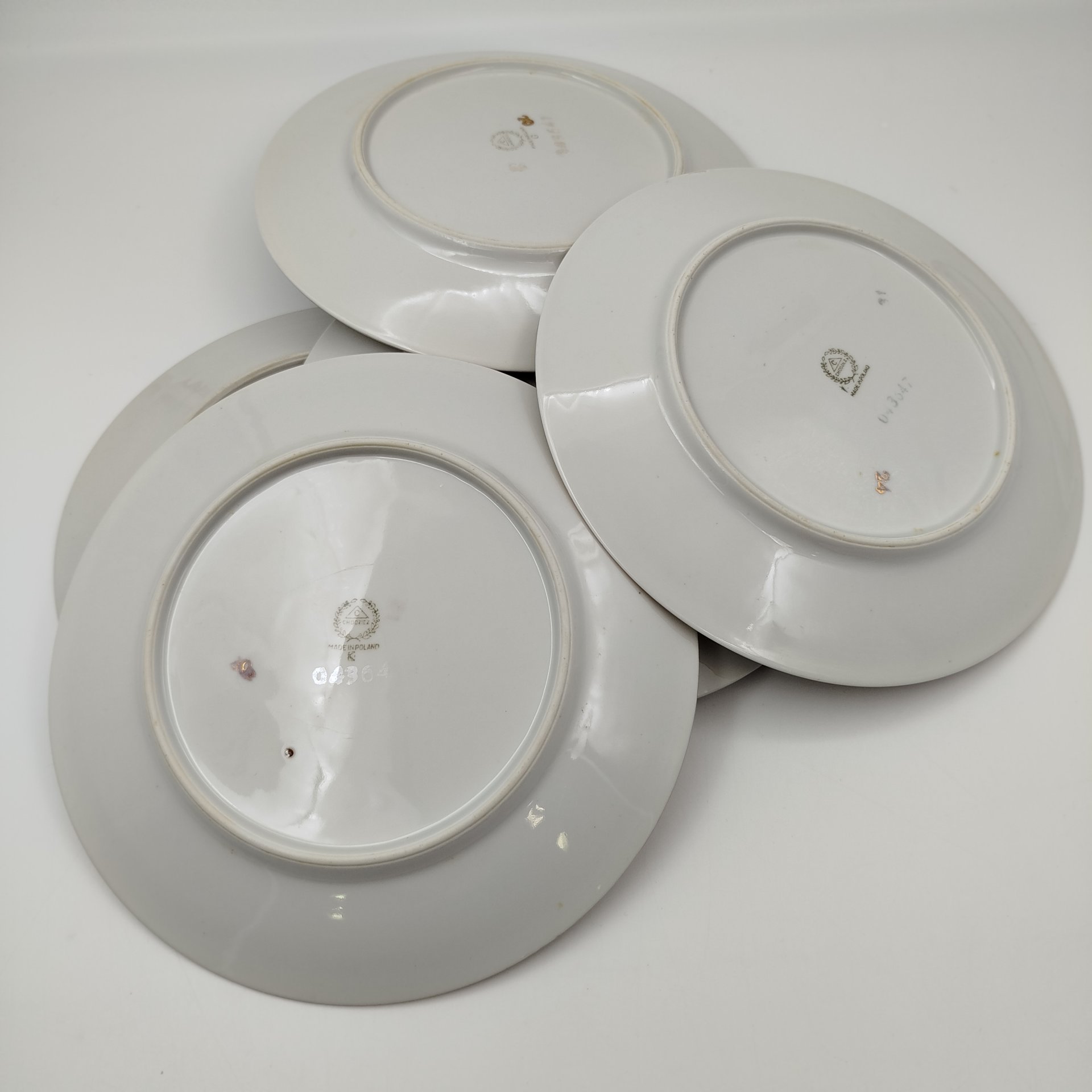 Набор из пяти закусочных тарелок с цветочным декором, фарфор, деколь, золочение, Chodziez, Польша, 1964-1990 гг.