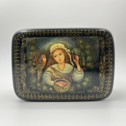 Шкатулка с лаковой миниатюрой "По малину", автор Е. Краснов, Палех