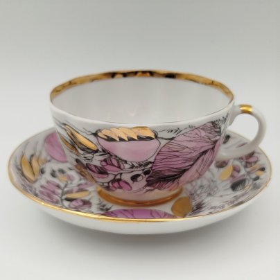 Чайная пара "Мой сад" в розовом оттенке, (из серии "Времена года"), форма "Тюльпан", автор формы С.Е. Яковлева, автор росписи Н.П. Славина