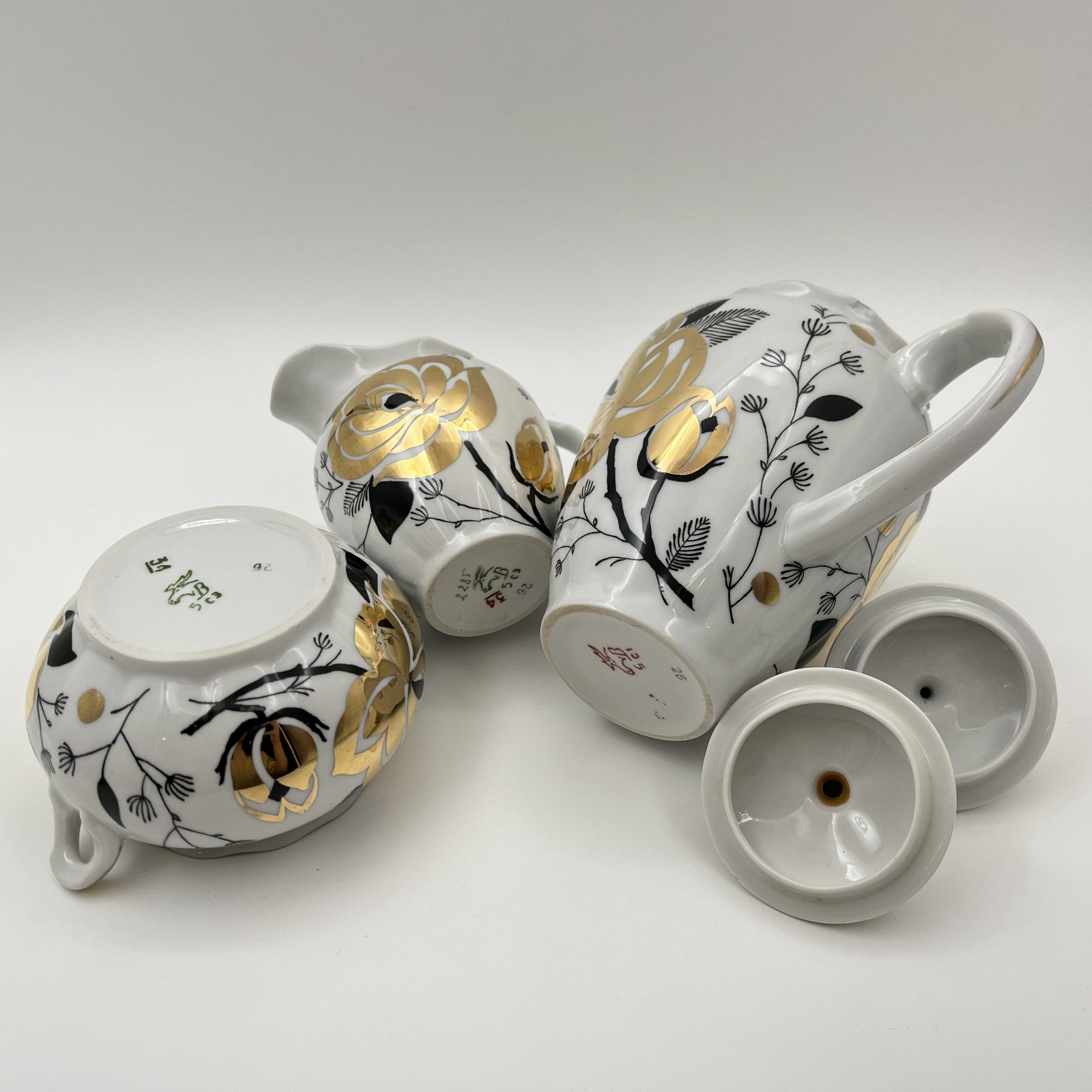 Набор чайный "Золотая роза" (3 предмета), фарфор, деколь, золочение, Дмитровский фарфоровый завод (ДФЗ Вербилки), СССР, 1965-1991 гг.