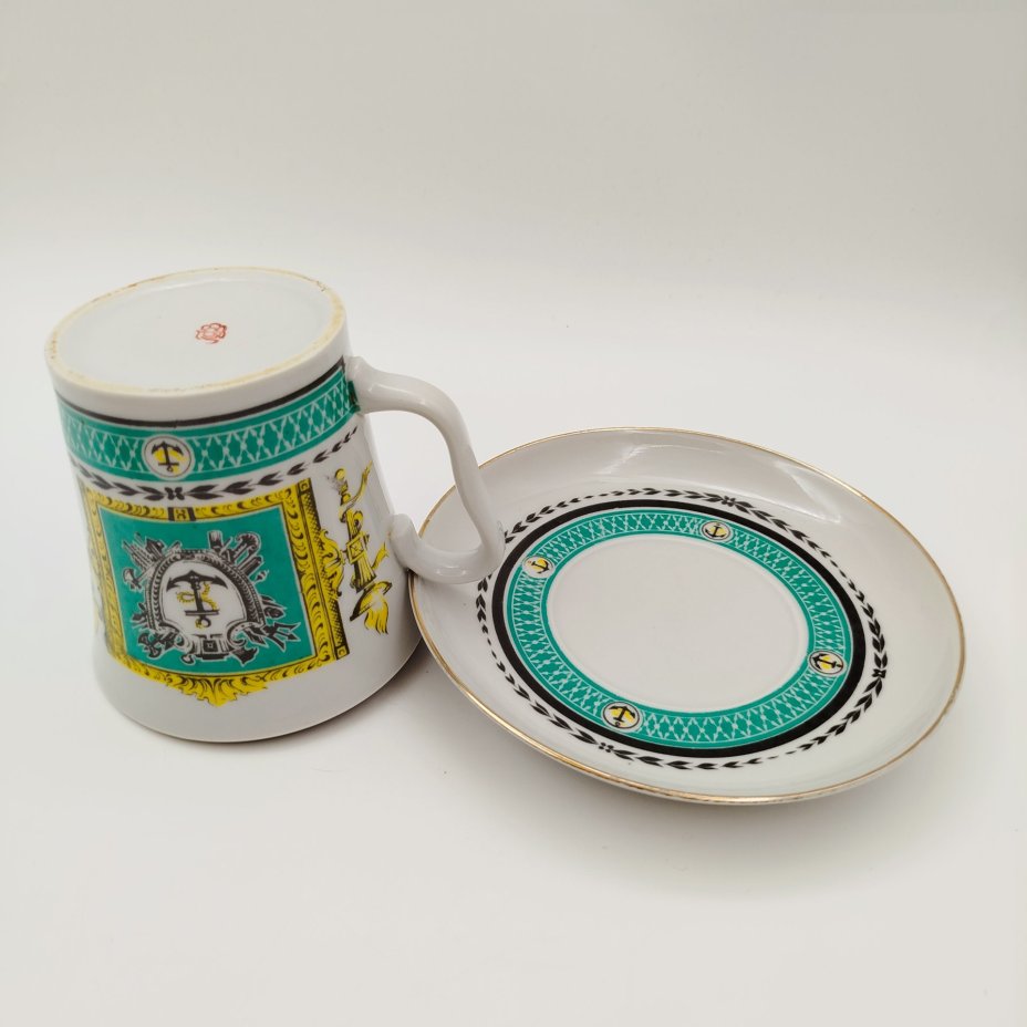 Пара чайная "Александринский театр", автор формы "Ленинградский" Криммер Э.М., фарфор, деколь, золочение, Ленинградский фарфоровый завод (ЛФЗ), Россия, 1989-2001 гг.