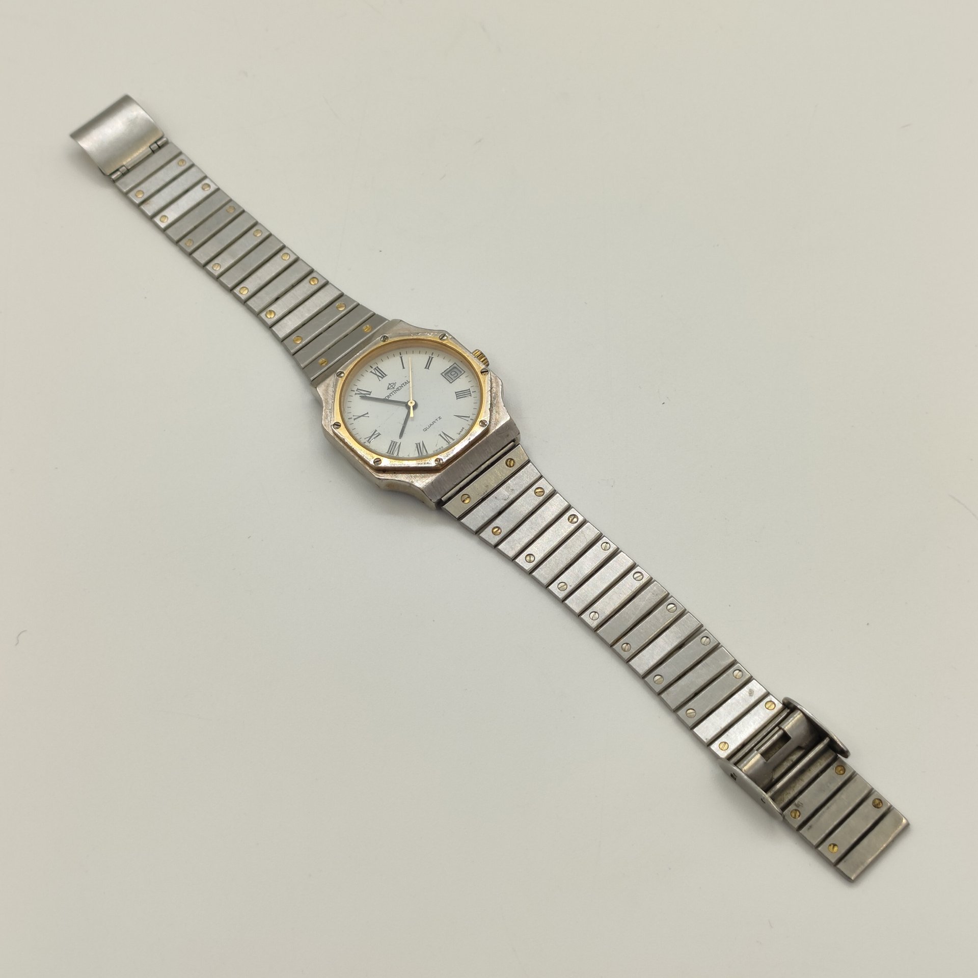 Часы наручные "Continental quartz"