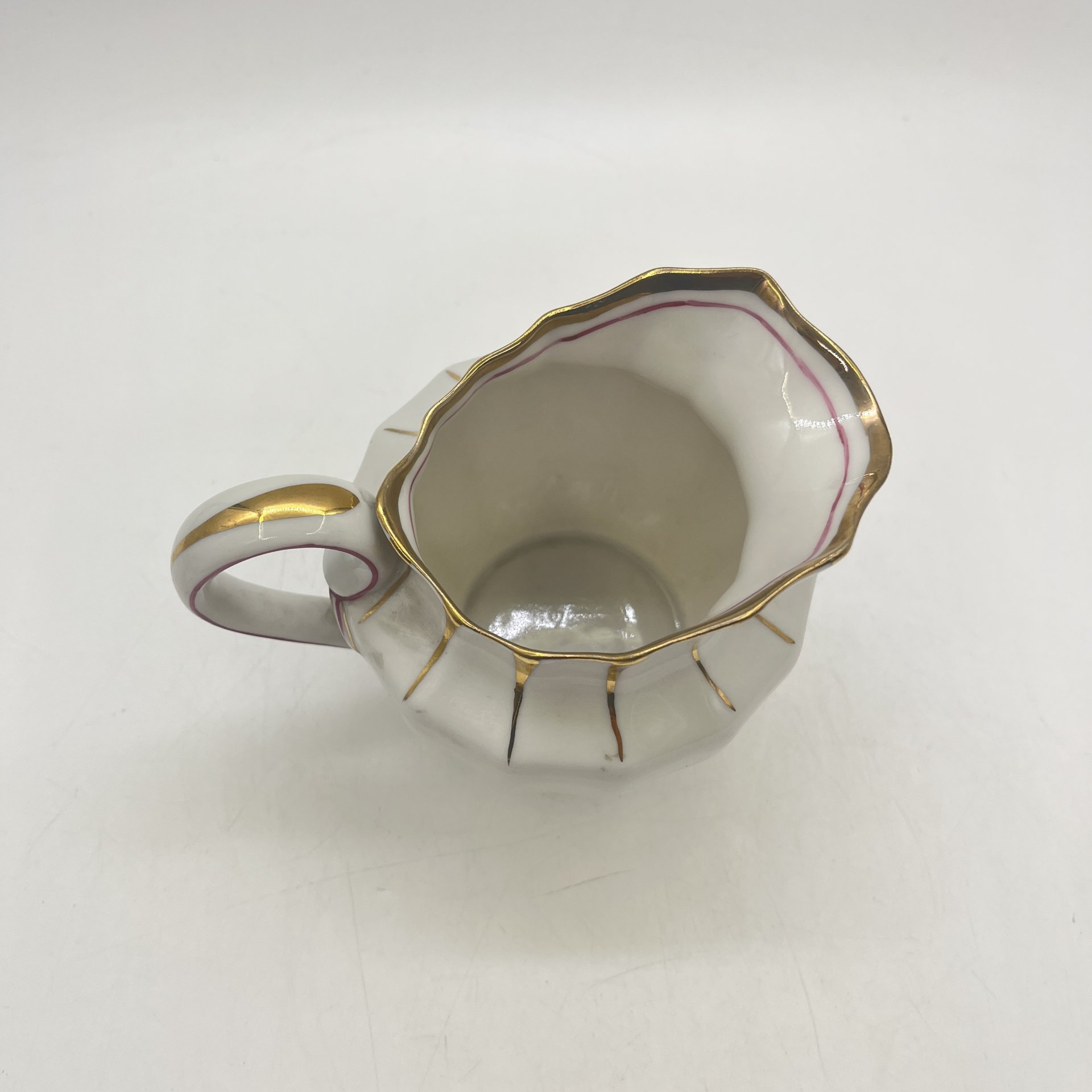 Молочник из сервиза "Золотая лента"