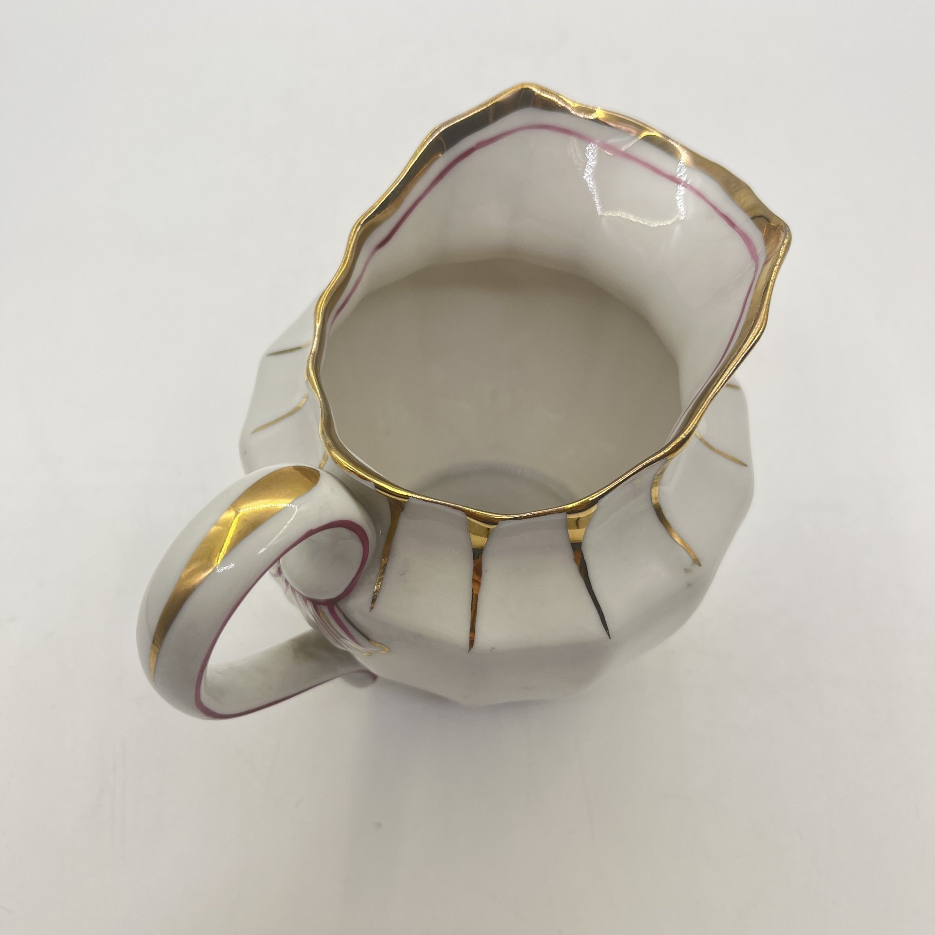 Молочник из сервиза "Золотая лента"