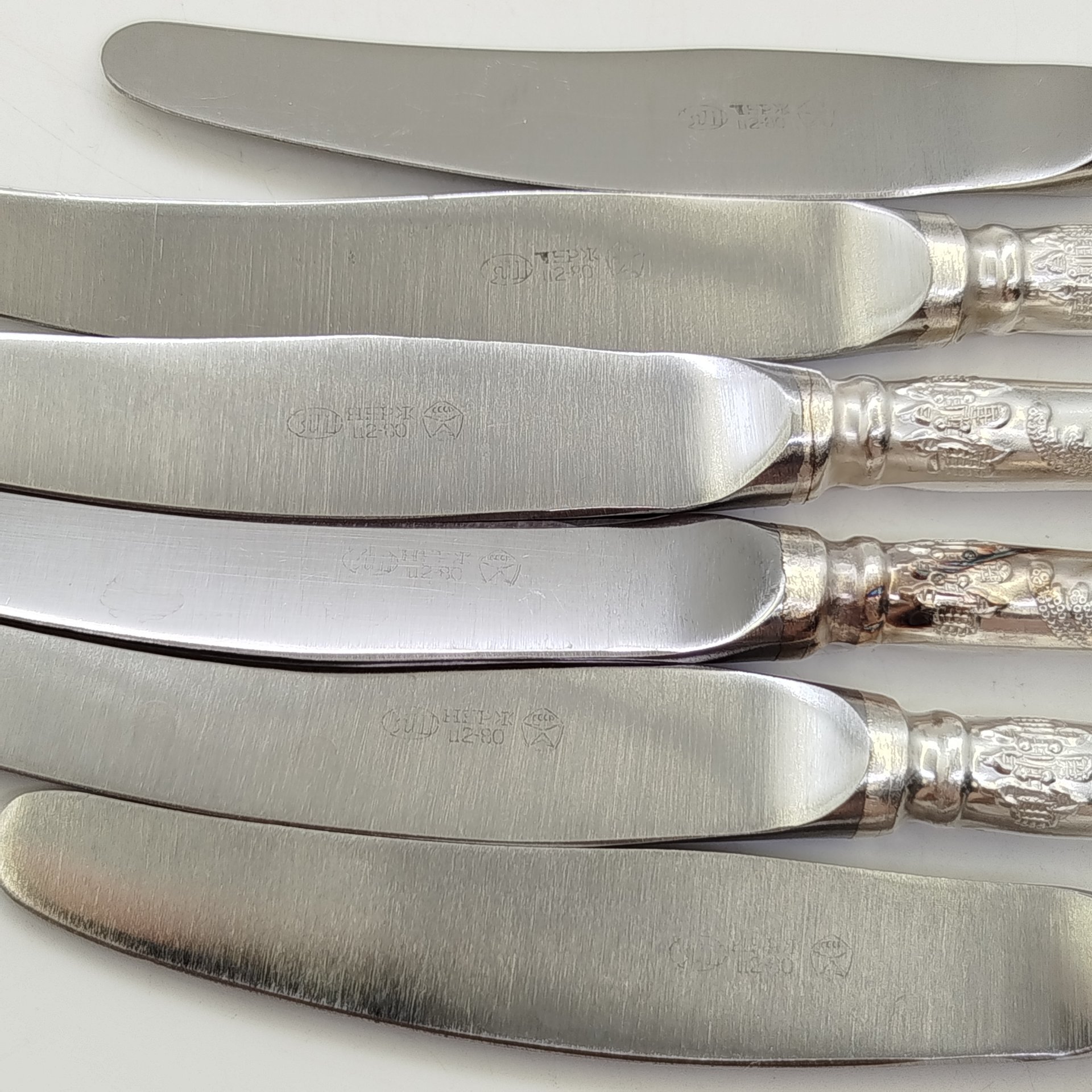 Набор из 6 десертных ножей "Пламя", мНЦ (медь-никель-цинк), Вольнянский завод столовых приборов им. Шевченко (ЗiШ, ЗиШ), СССР, 1970-1990 гг.