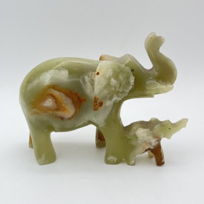 Статуэтка "Слон со слоненком", натуральный камень (оникс), резьба, Азия, 2000-2015 гг.