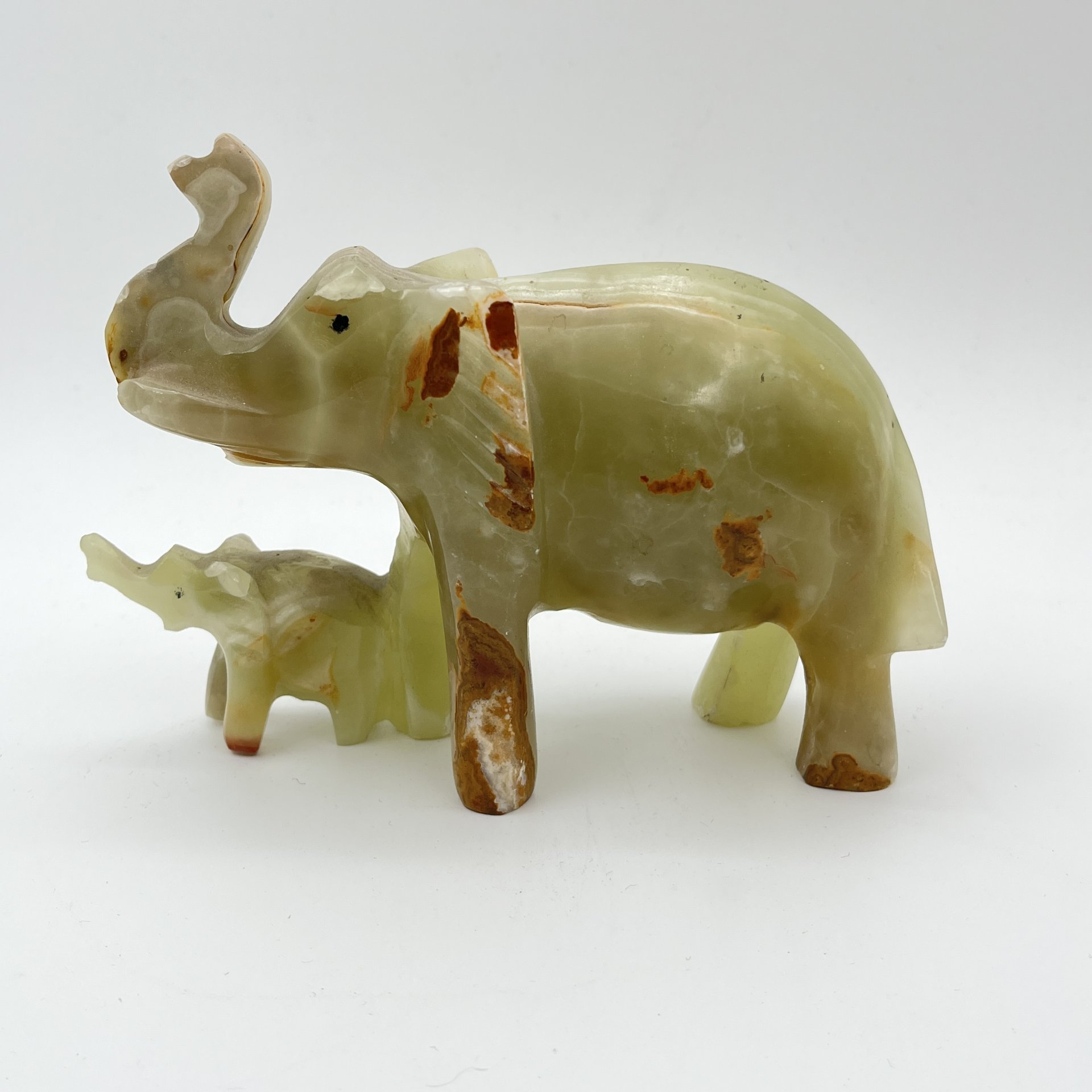Статуэтка "Слон со слоненком", натуральный камень (оникс), резьба, Азия, 2000-2015 гг.
