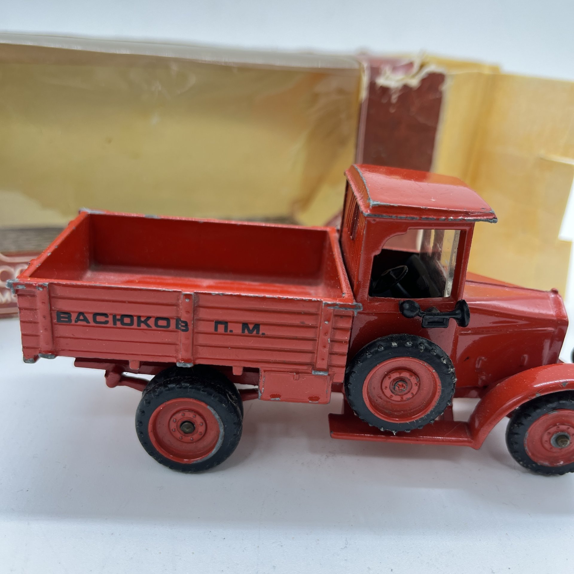 Модель автомобиля АМО Ф-15 в оригинальной коробке, пластик, бумага, печать, СССР, 1980-1990 гг.