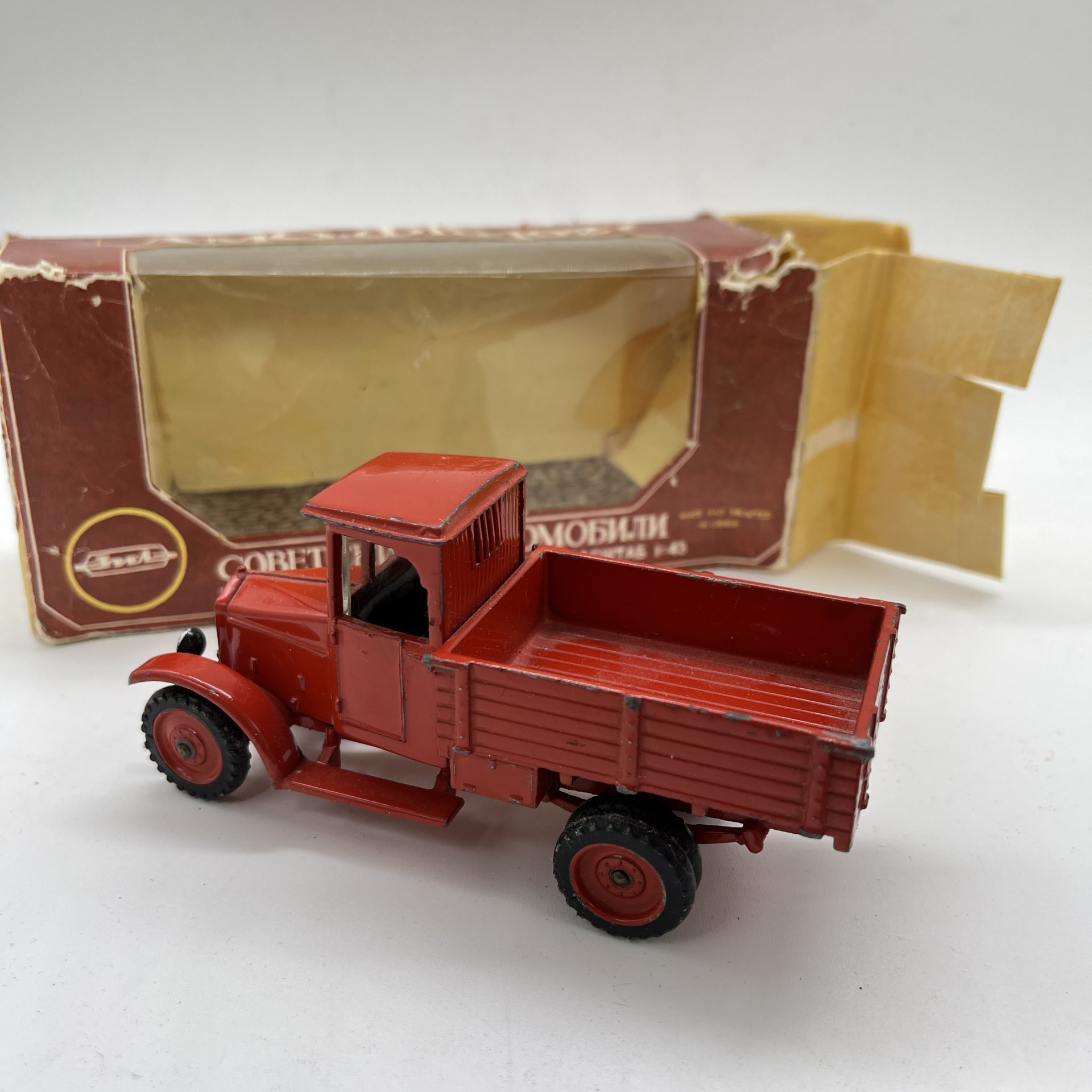 Модель автомобиля АМО Ф-15 в оригинальной коробке, пластик, бумага, печать, СССР, 1980-1990 гг.