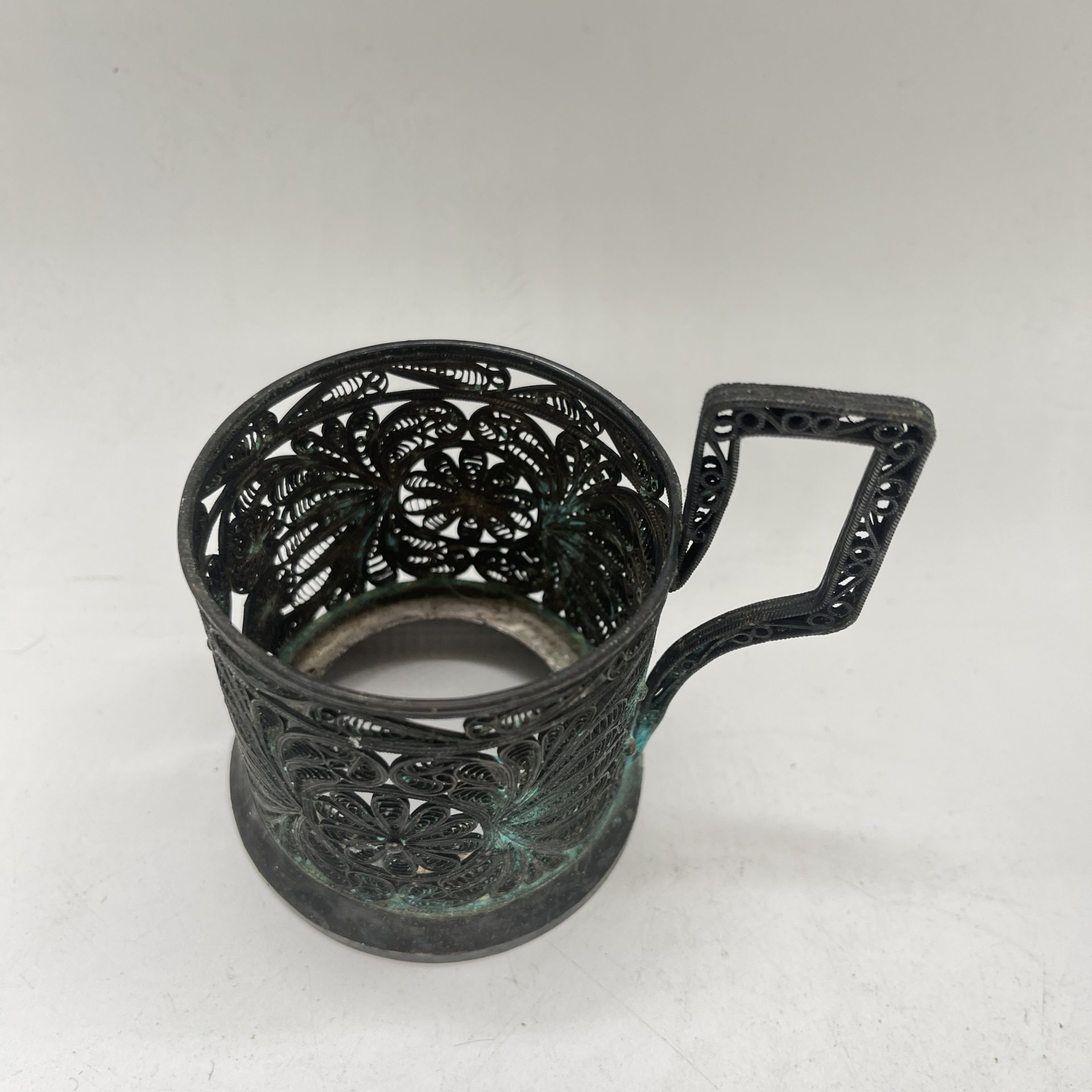 Подстаканник в технике ажурная скань