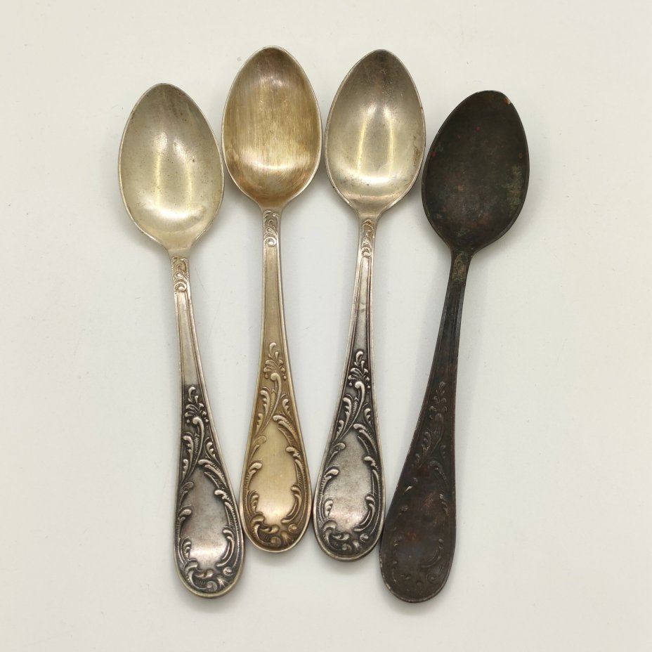 Набор из 4-х чайных ложек с растительным декором, мНЦ (медь-никель-цинк), Кольчугинский завод цветных металлов, СССР, 1960-1990 гг.