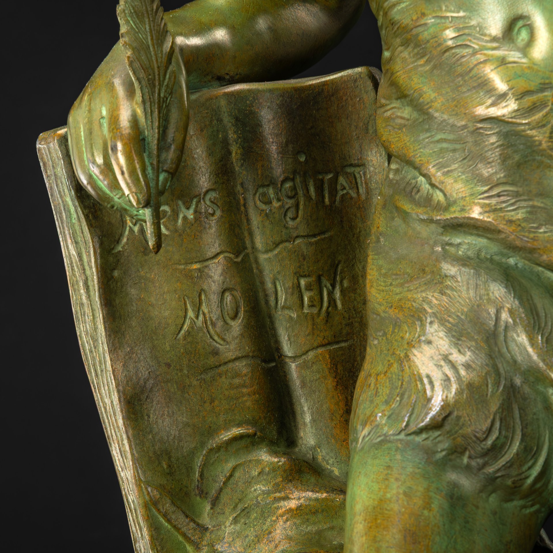 Скульптура "Гений труда" ("Genie du travail"), автор Анри Луи Левассер (1853-1935 гг.)