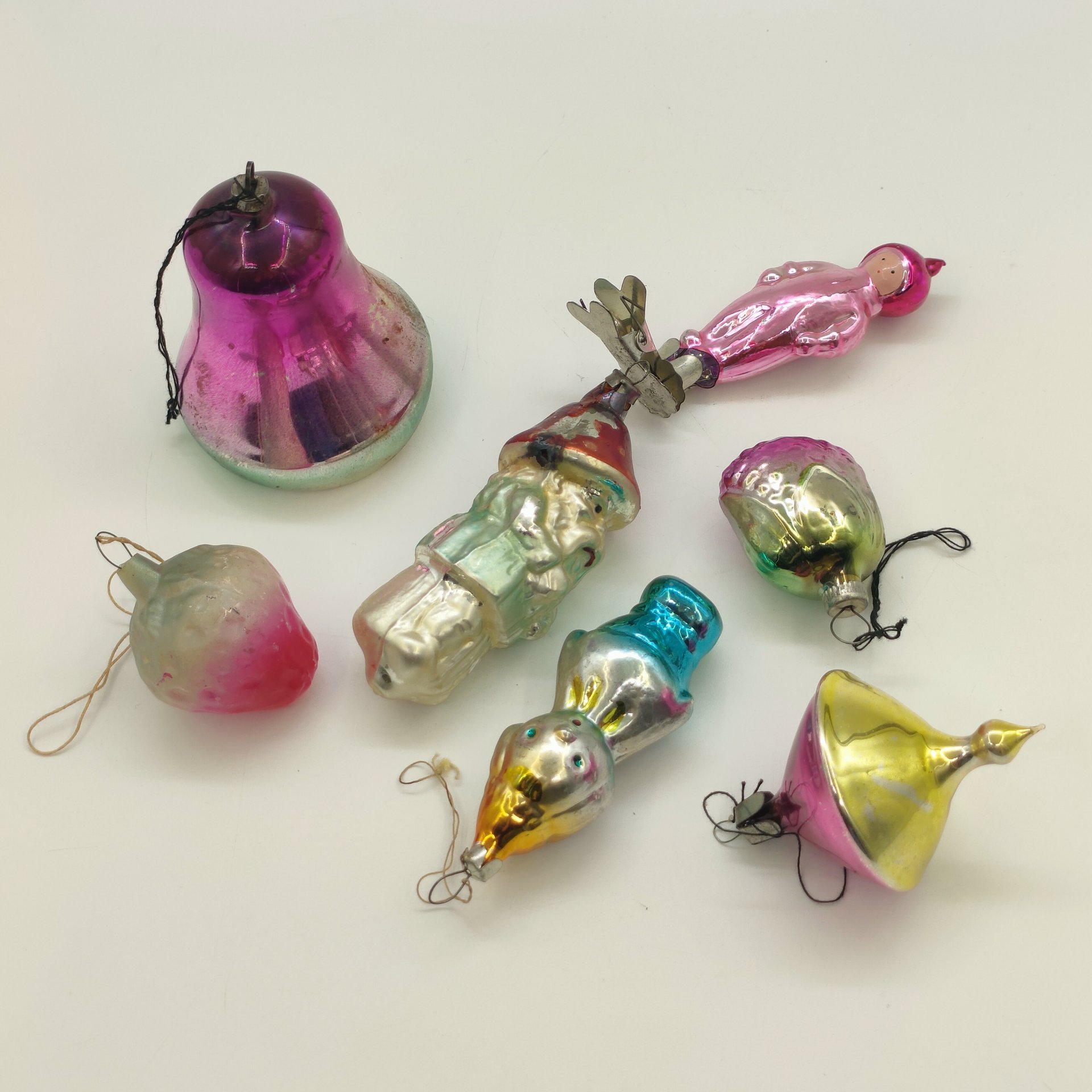 Набор ёлочных игрушек различных форм и расцветок (7 шт.), стекло, краска, металл, СССР, 1960-1980 гг.