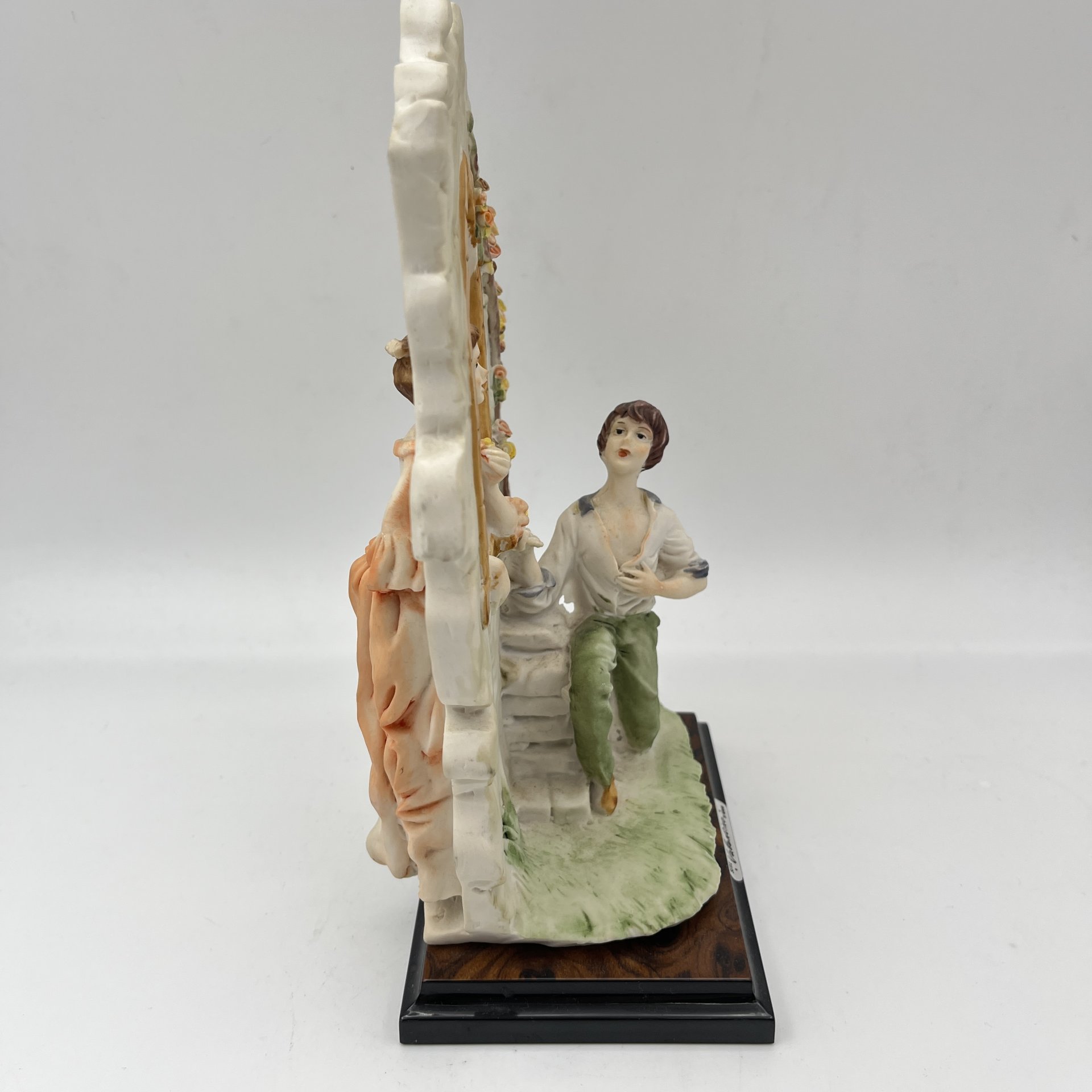 Статуэтка "Влюбленные" (" Ромео и Джульетта"), Valentino by Miriam, композитный материал, роспись, Италия, 1970-1990 гг.