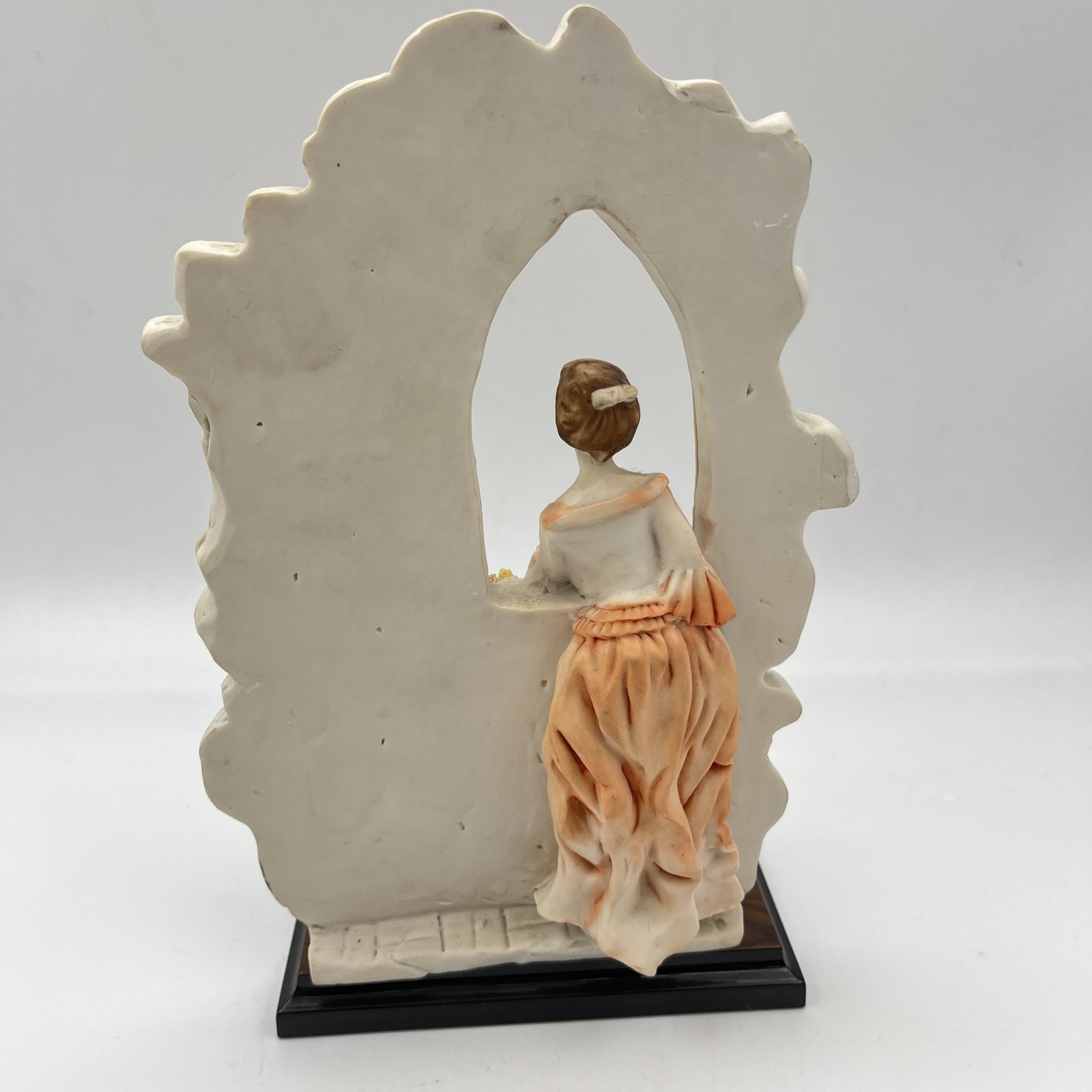 Статуэтка "Влюбленные" (" Ромео и Джульетта"), Valentino by Miriam, композитный материал, роспись, Италия, 1970-1990 гг.