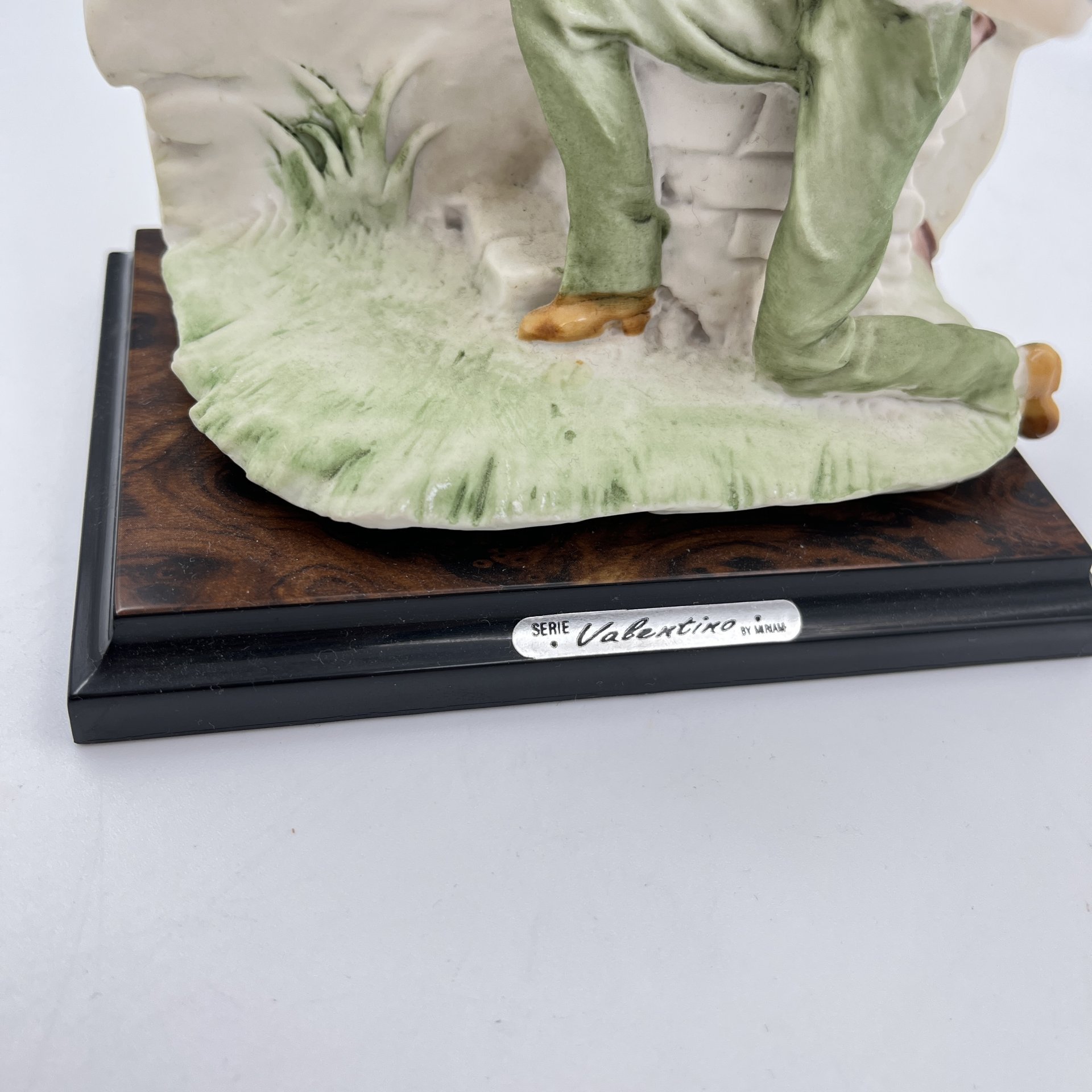 Статуэтка "Влюбленные" (" Ромео и Джульетта"), Valentino by Miriam, композитный материал, роспись, Италия, 1970-1990 гг.