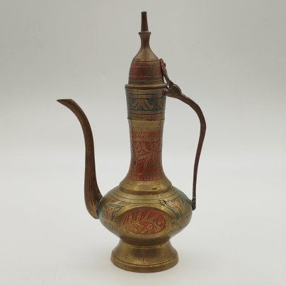 Кумган (кувшин) в восточном стиле (миниатюрный), украшенный растительным декором, "Ramnath", латунь, гравировка, роспись, Индия, 1960-1990 гг.