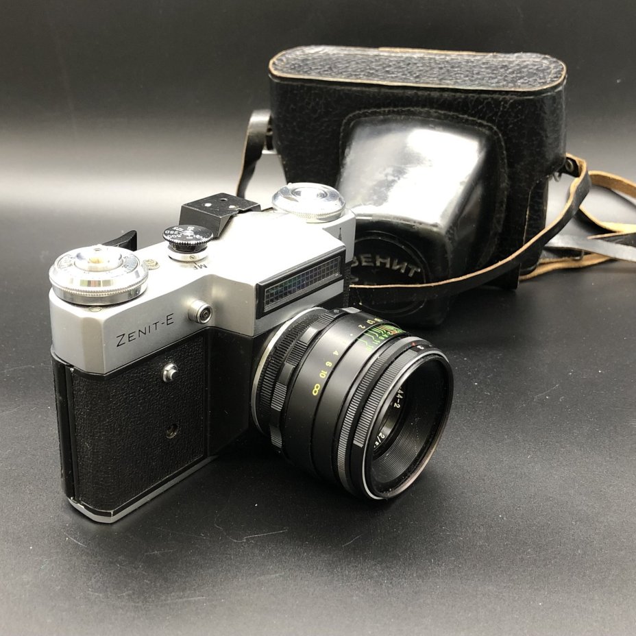 Фотоаппарат "Zenit-E" с олимпийской символикой в оригинальном кофре, Красногорский механический завод (КМЗ)