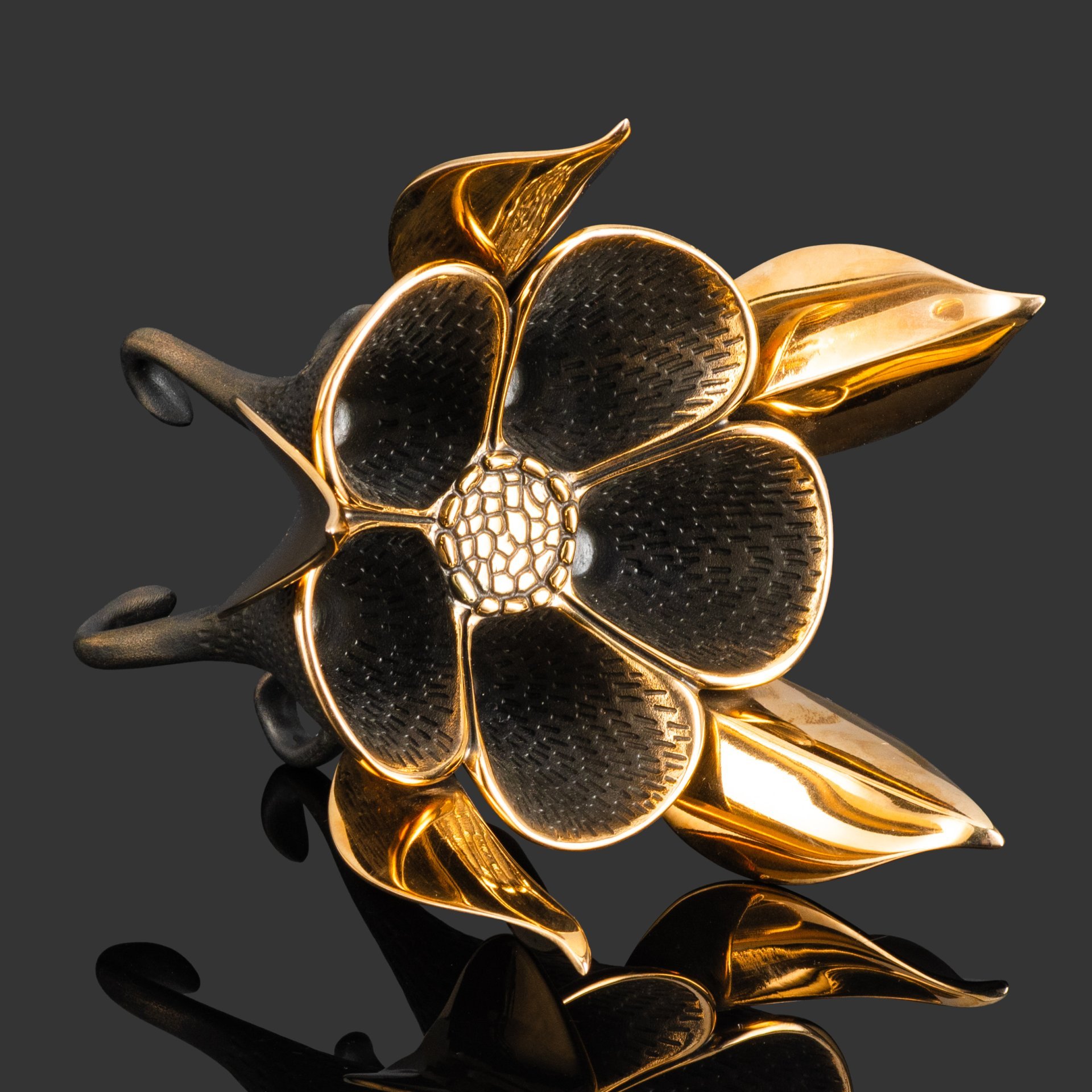 Вазочка-подсвечник " Экзотическая Аквилегия"